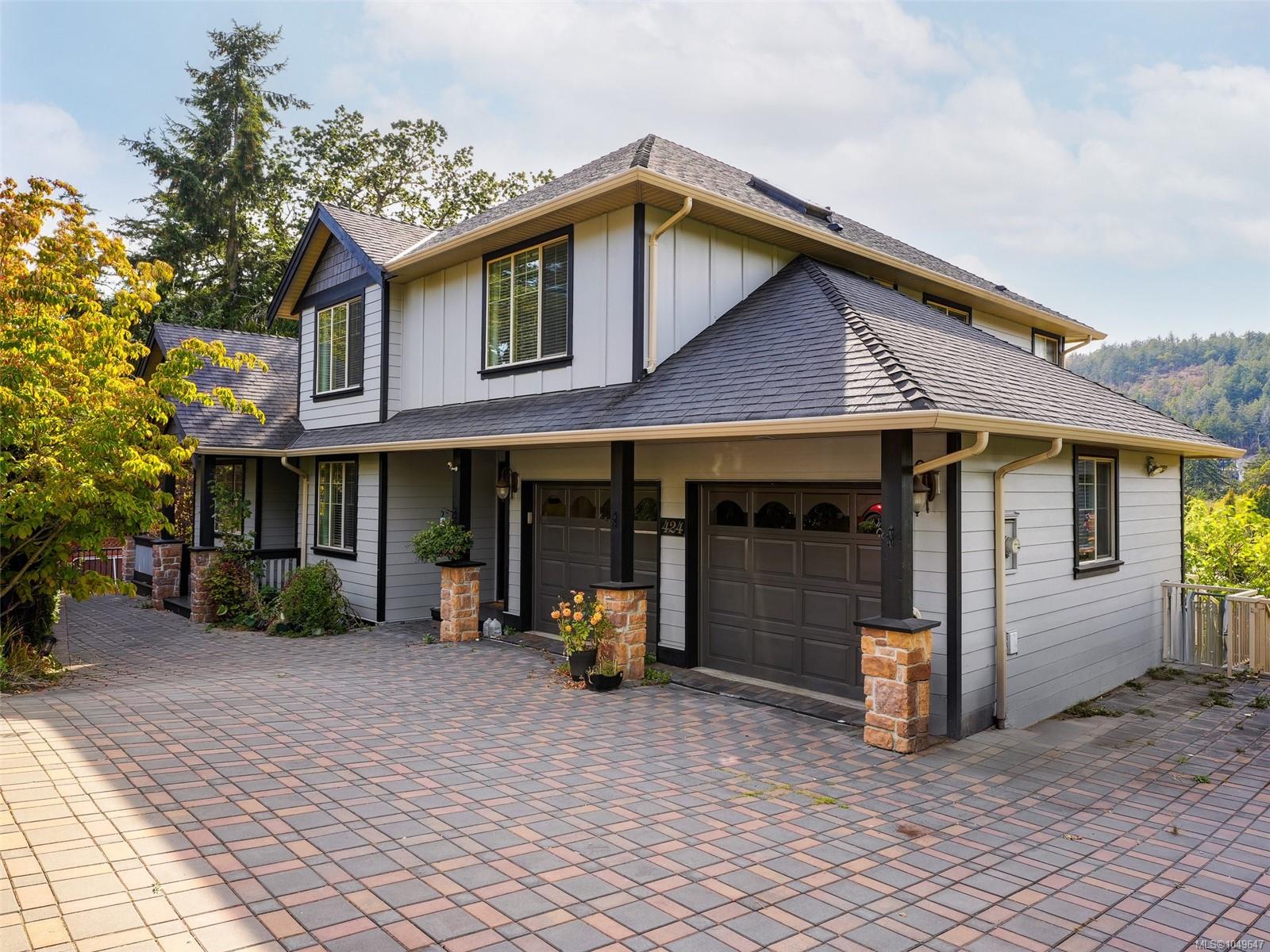 424 Nursery Hill Dr, View Royal