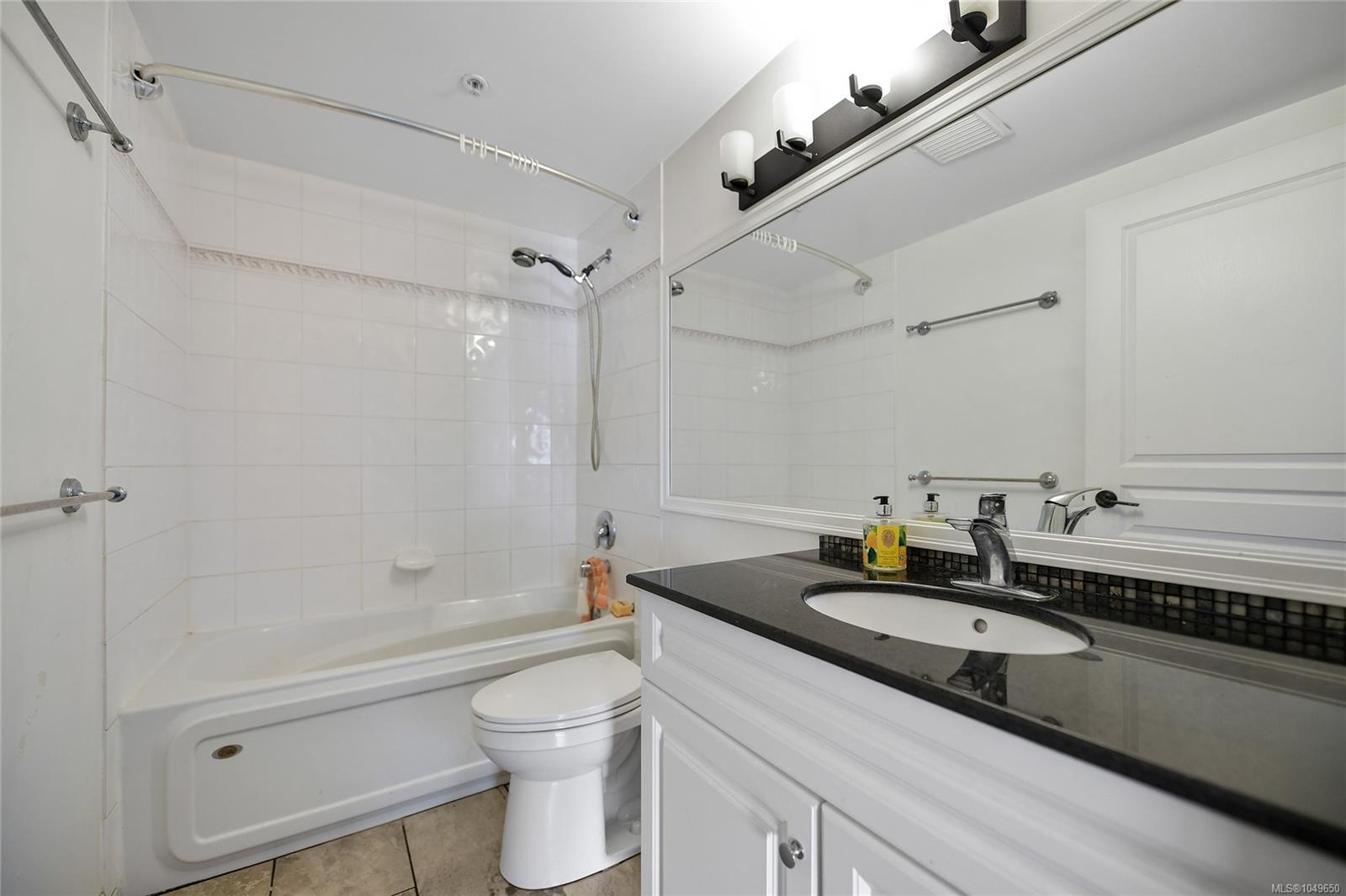 108-27 Songhees Rd — listing photo 12 of 28