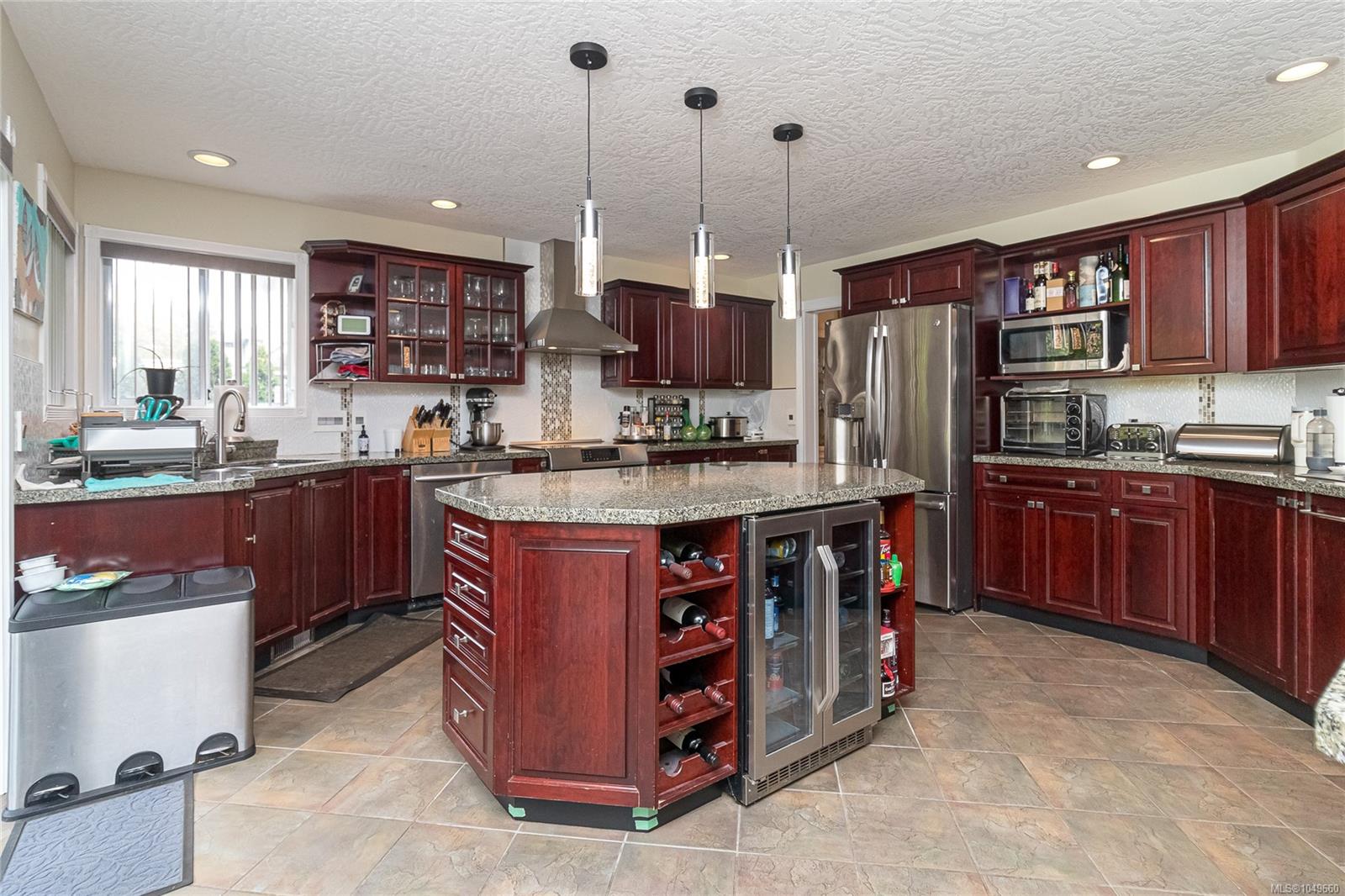 812 Dalewood Lane — listing photo 11 of 31
