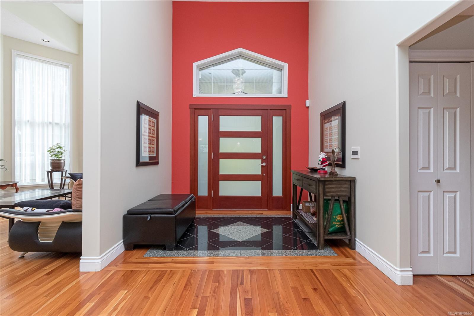 812 Dalewood Lane — listing photo 5 of 31