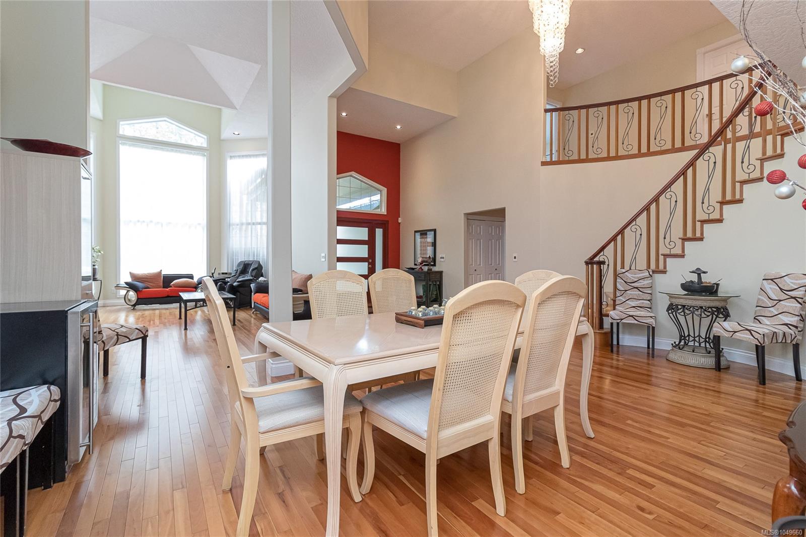 812 Dalewood Lane — listing photo 10 of 31