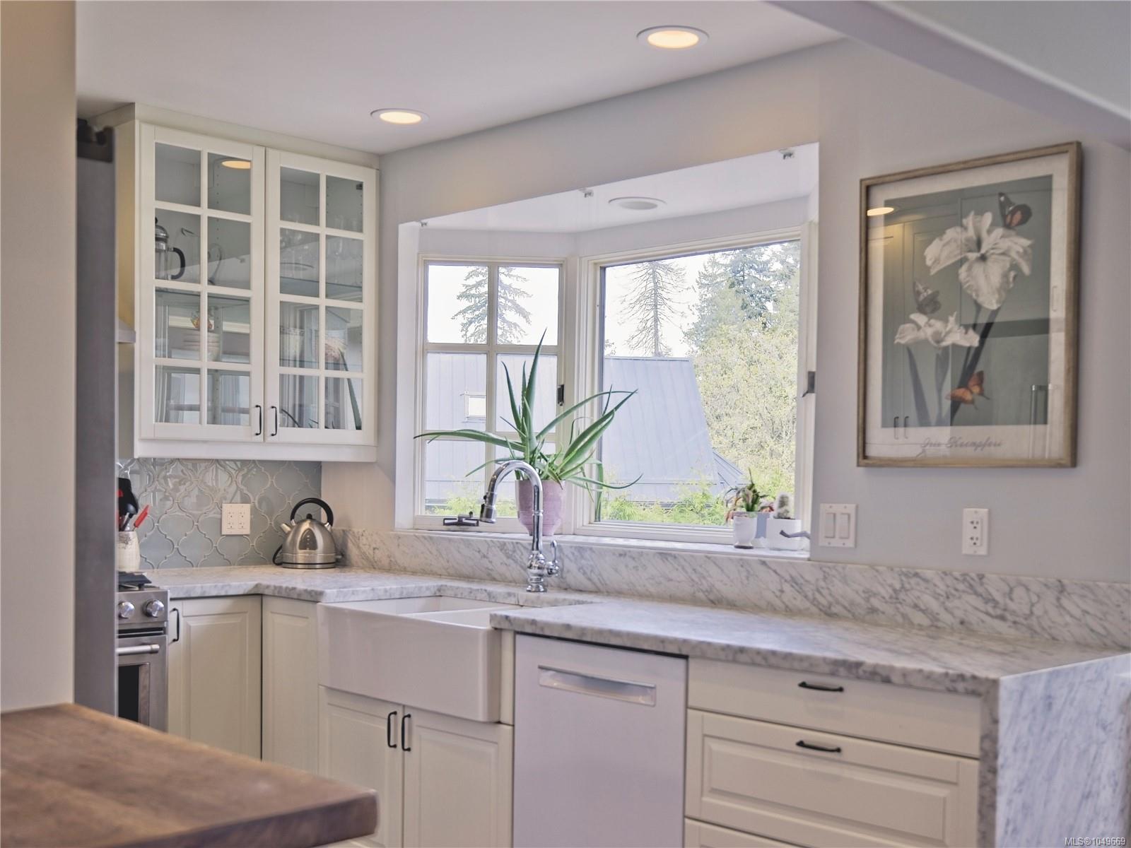 150 Drake Rd — listing photo 6 of 39