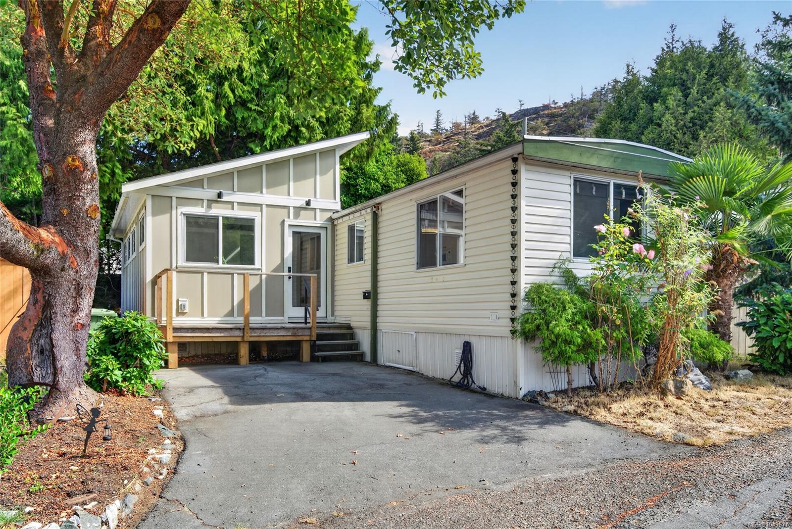 2587 SELWYN Rd, Langford