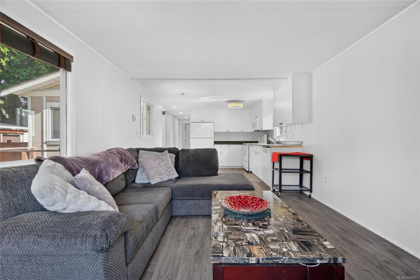 48-2587 SELWYN Rd — listing photo 6 of 29