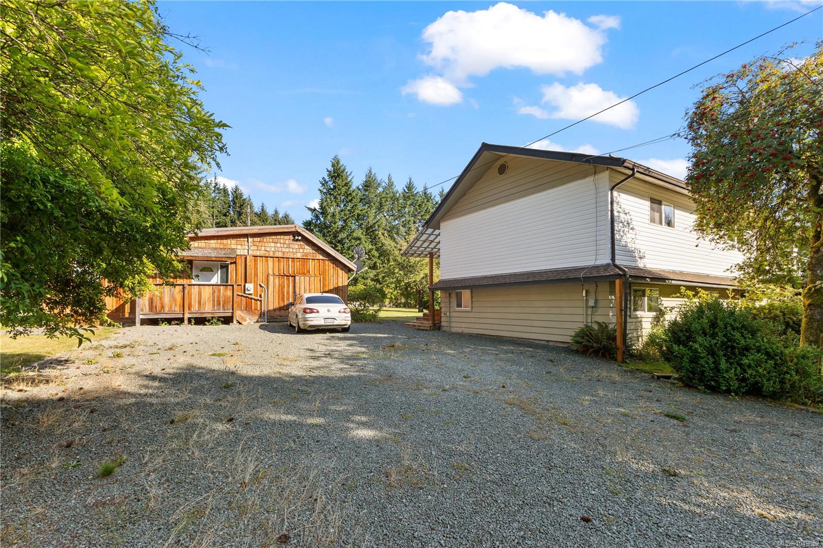 1818 Sachts Rd, Sayward