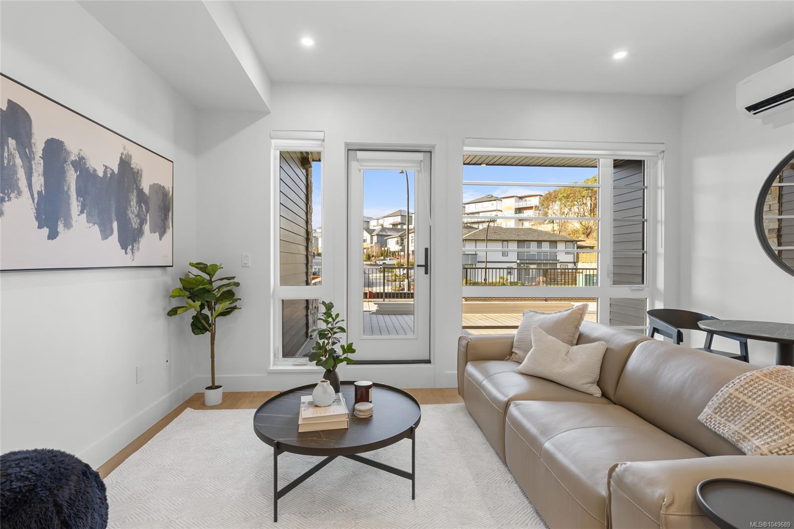 104-2341 Bear Mountain Pkwy — listing photo 11 of 40
