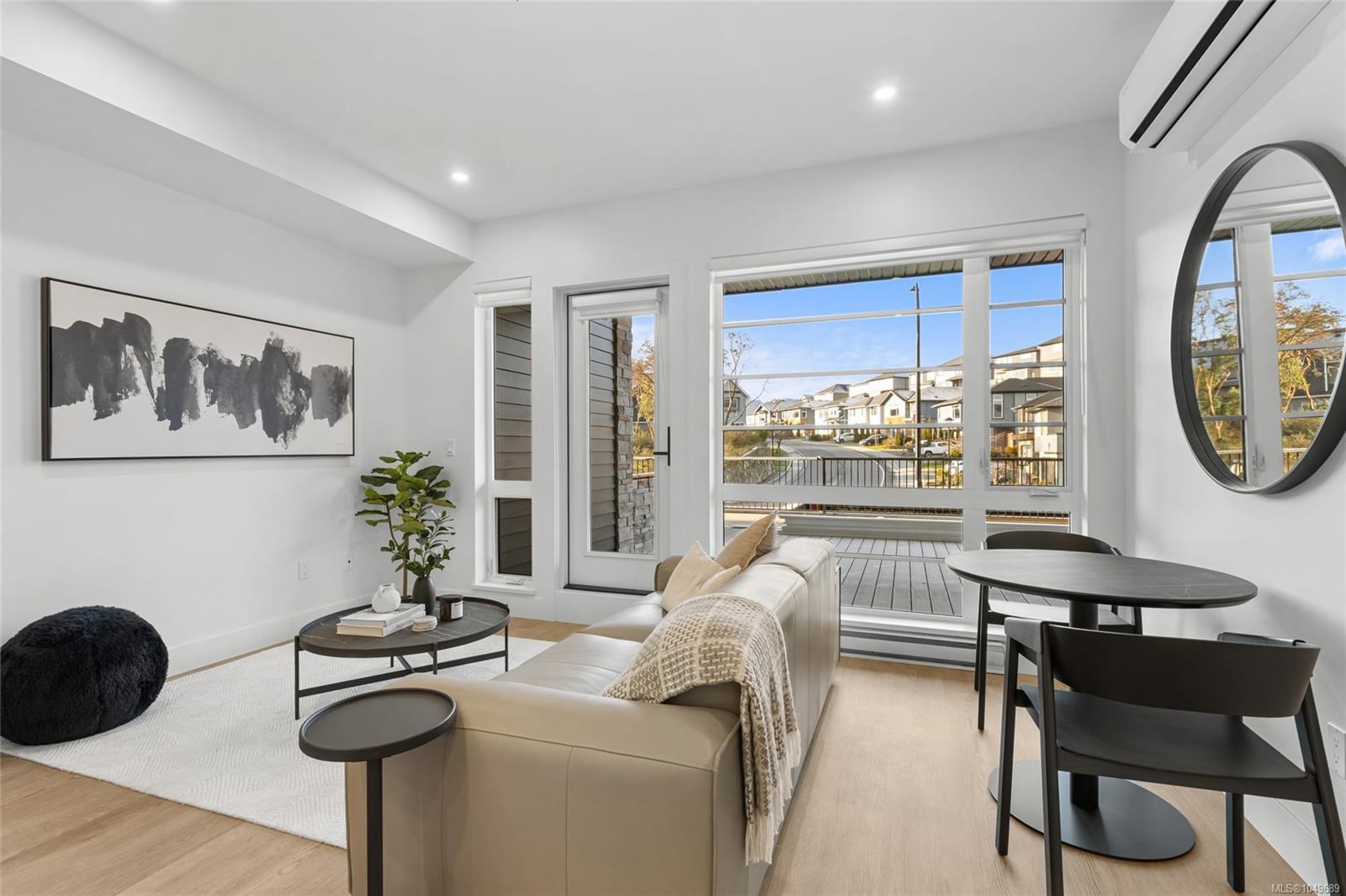 104-2341 Bear Mountain Pkwy — listing photo 12 of 40