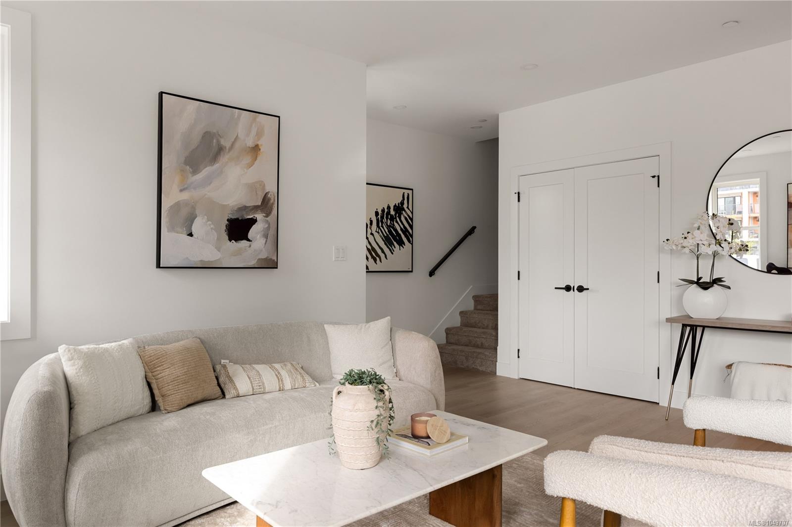 101-614 Atkins Ave — listing photo 10 of 25