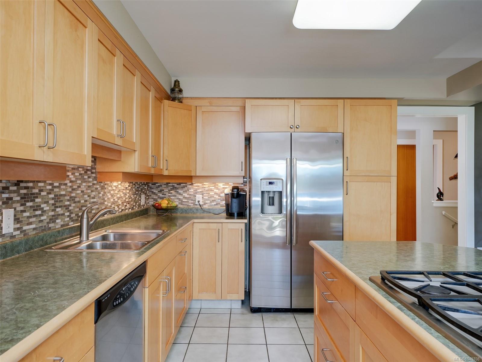 1809 Pritchard Rd — listing photo 14 of 65