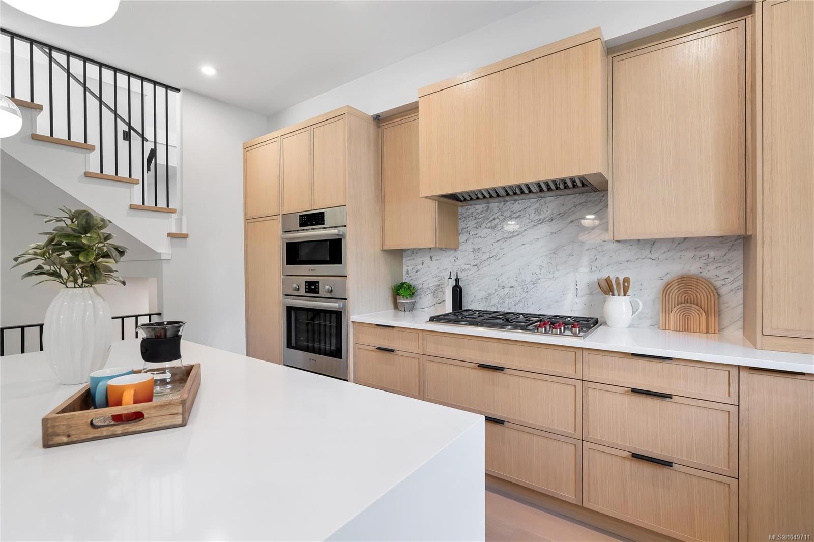 5-2590 Penrhyn St — listing photo 8 of 61