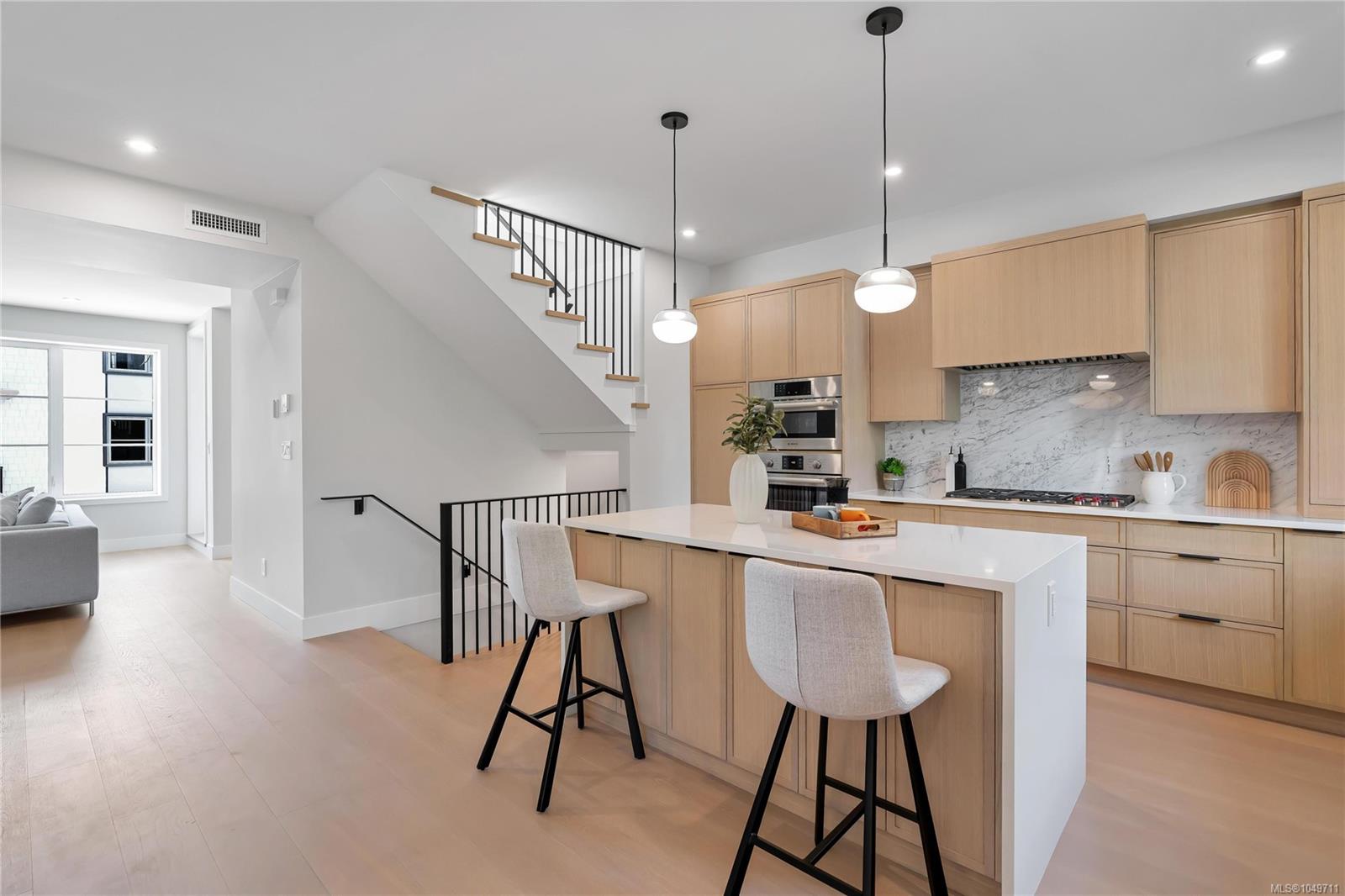 5-2590 Penrhyn St — listing photo 10 of 61