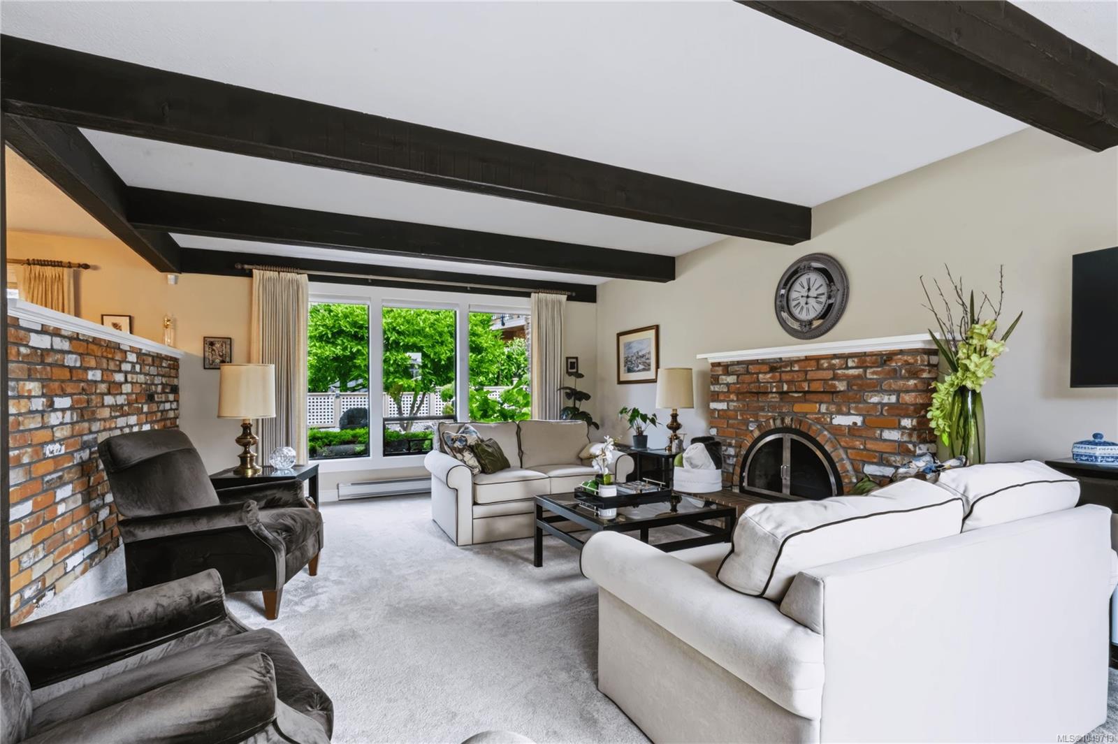 1658 Brousson Dr — listing photo 13 of 49