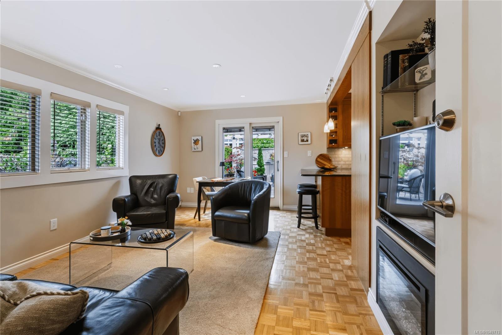 1658 Brousson Dr — listing photo 5 of 49