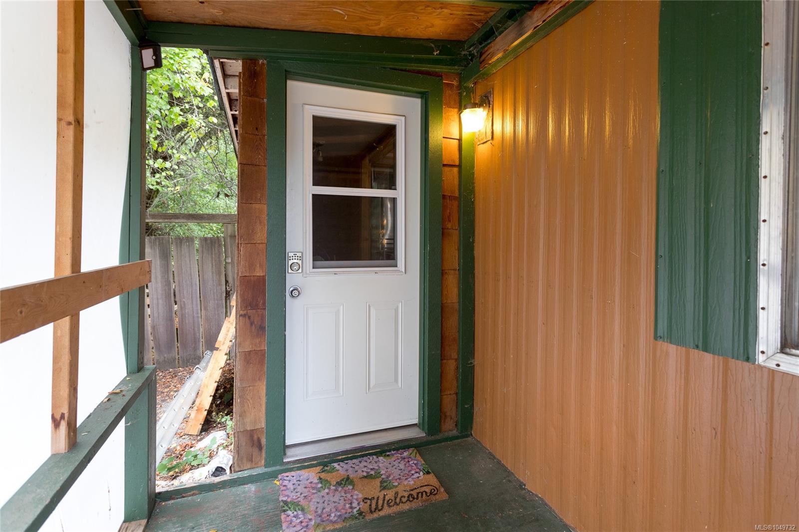 1-2670 Sooke River Rd — listing photo 6 of 38