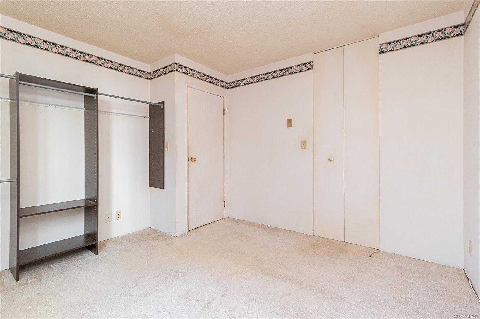 201-327 Maitland St — listing photo 13 of 24