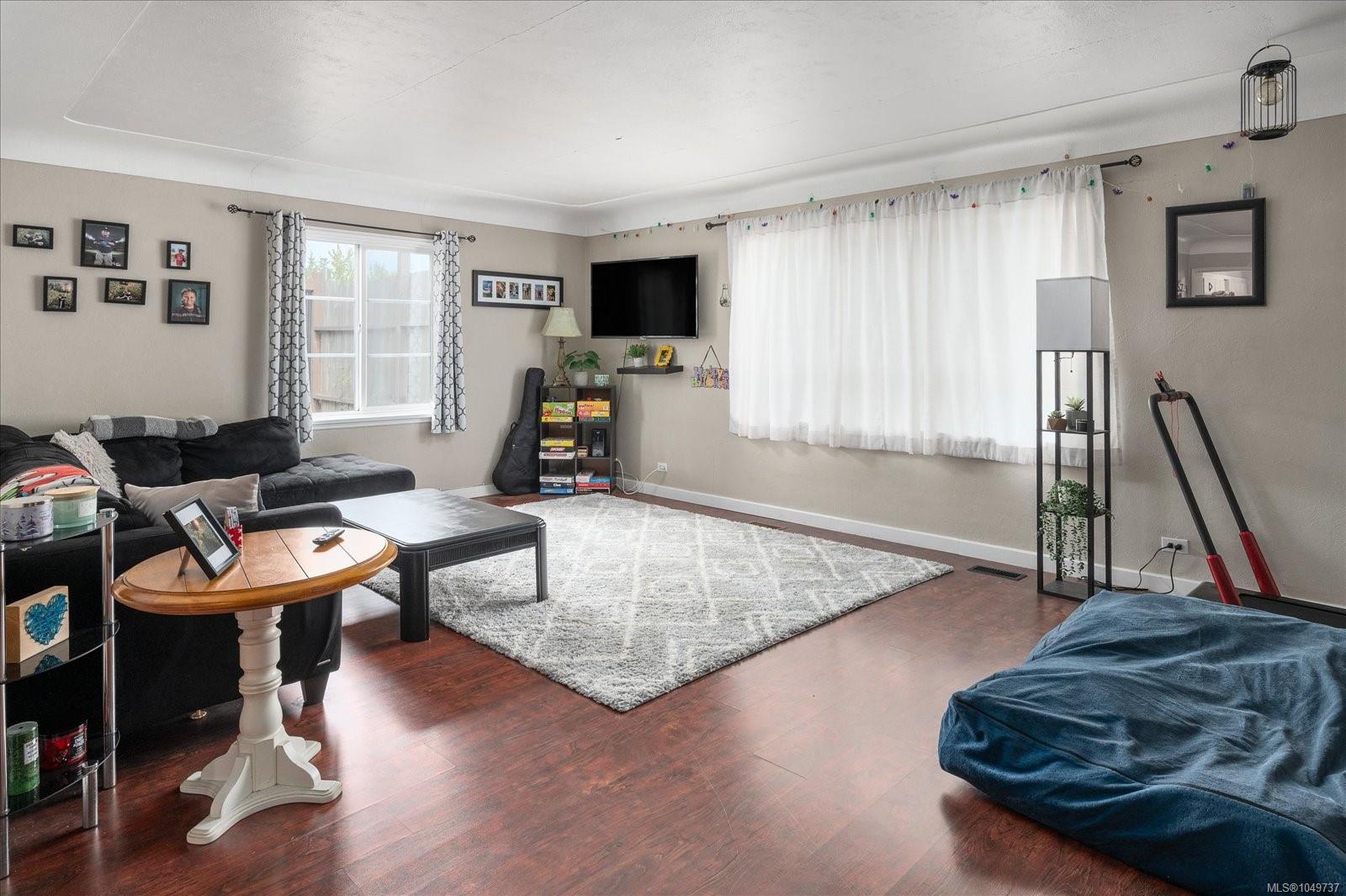 910 Esplanade Ave — listing photo 12 of 44