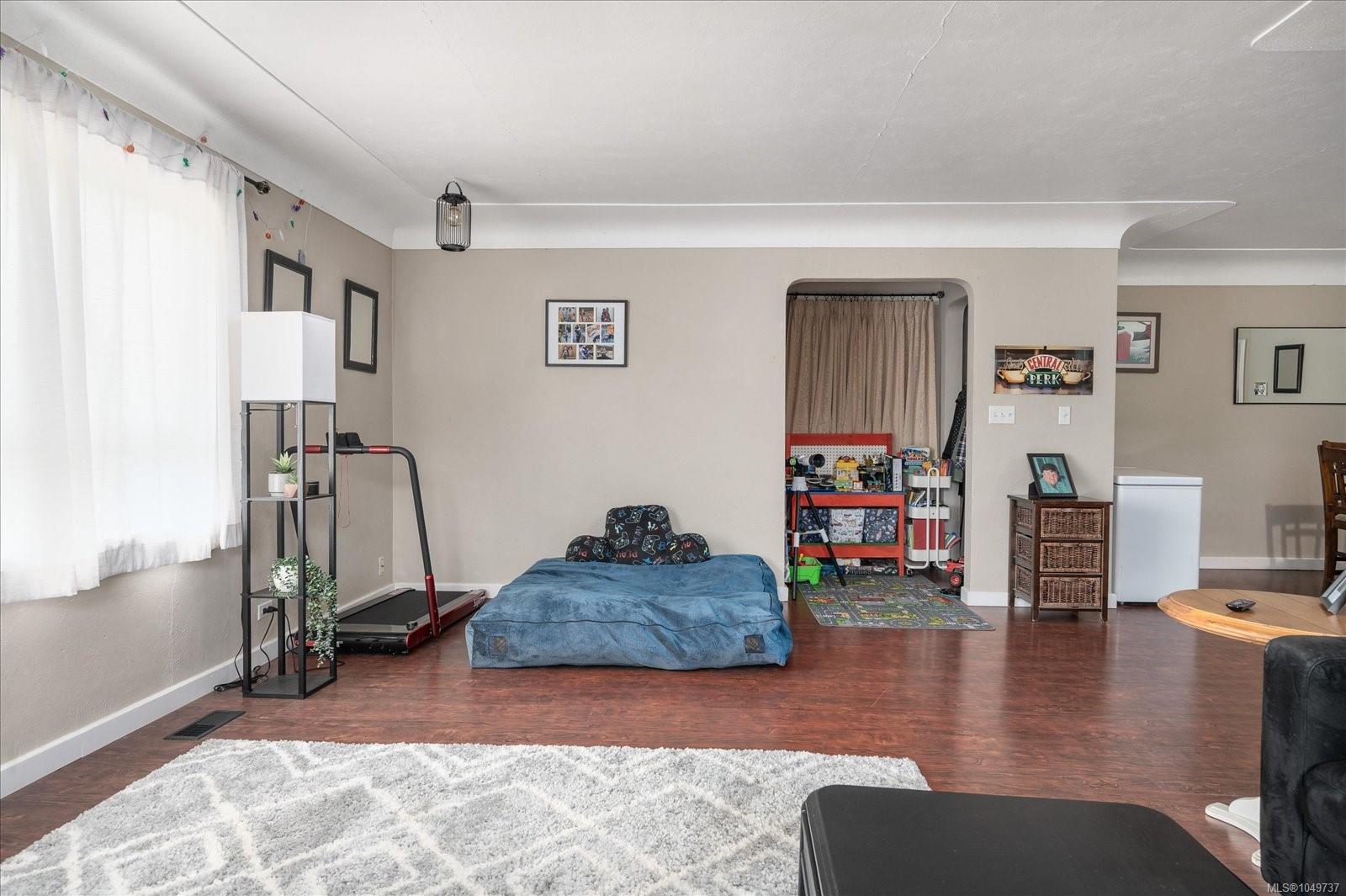 910 Esplanade Ave — listing photo 14 of 44
