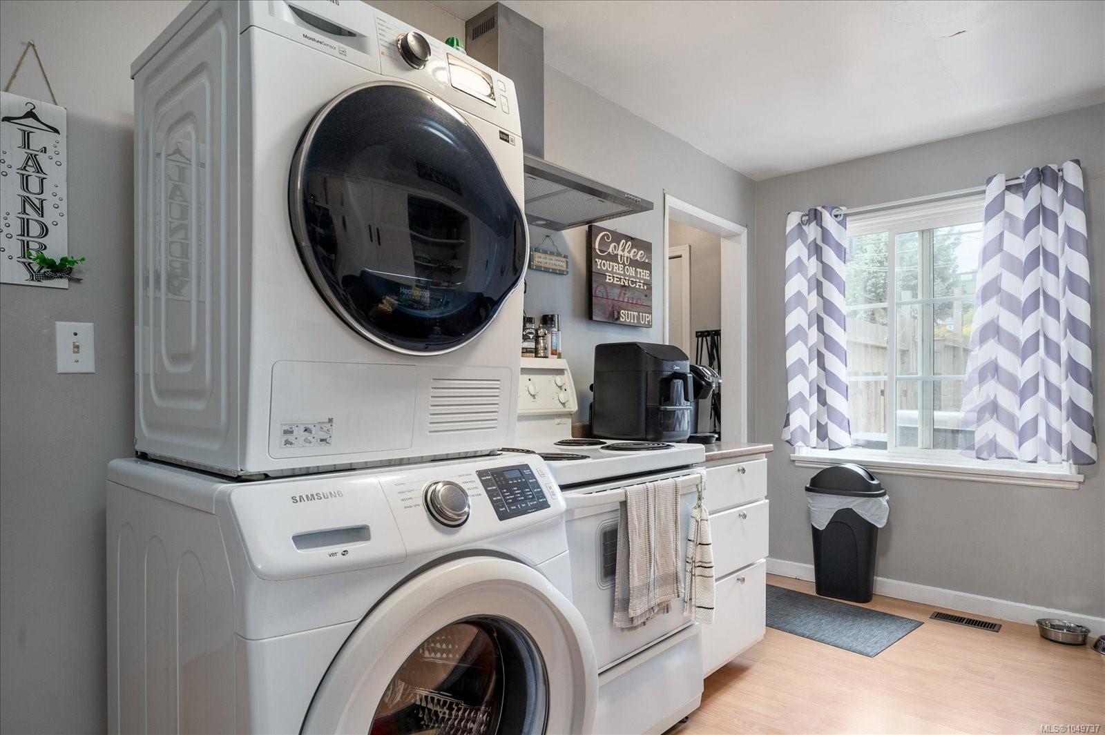 910 Esplanade Ave — listing photo 9 of 44