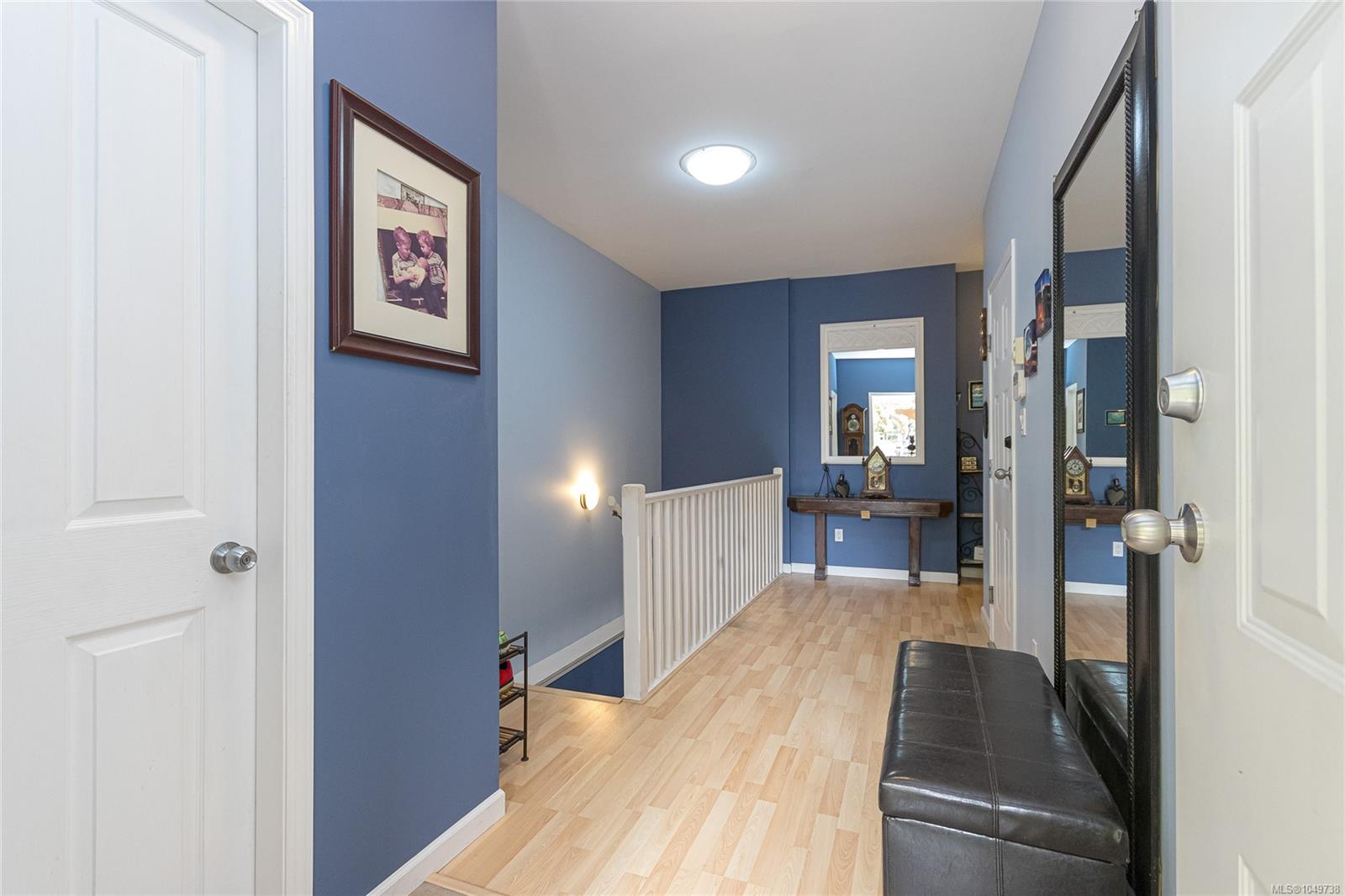 7921 Polo Park Cres — listing photo 6 of 40