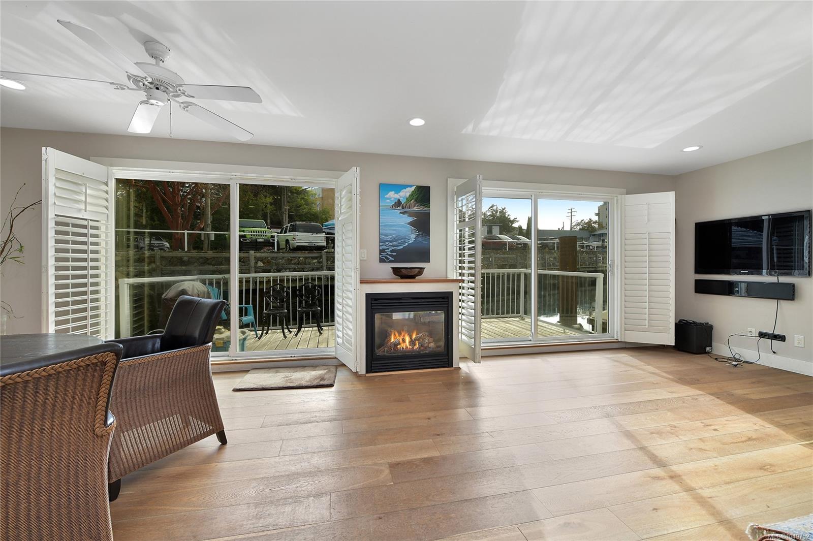 FH7-445 HEAD St — listing photo 6 of 42