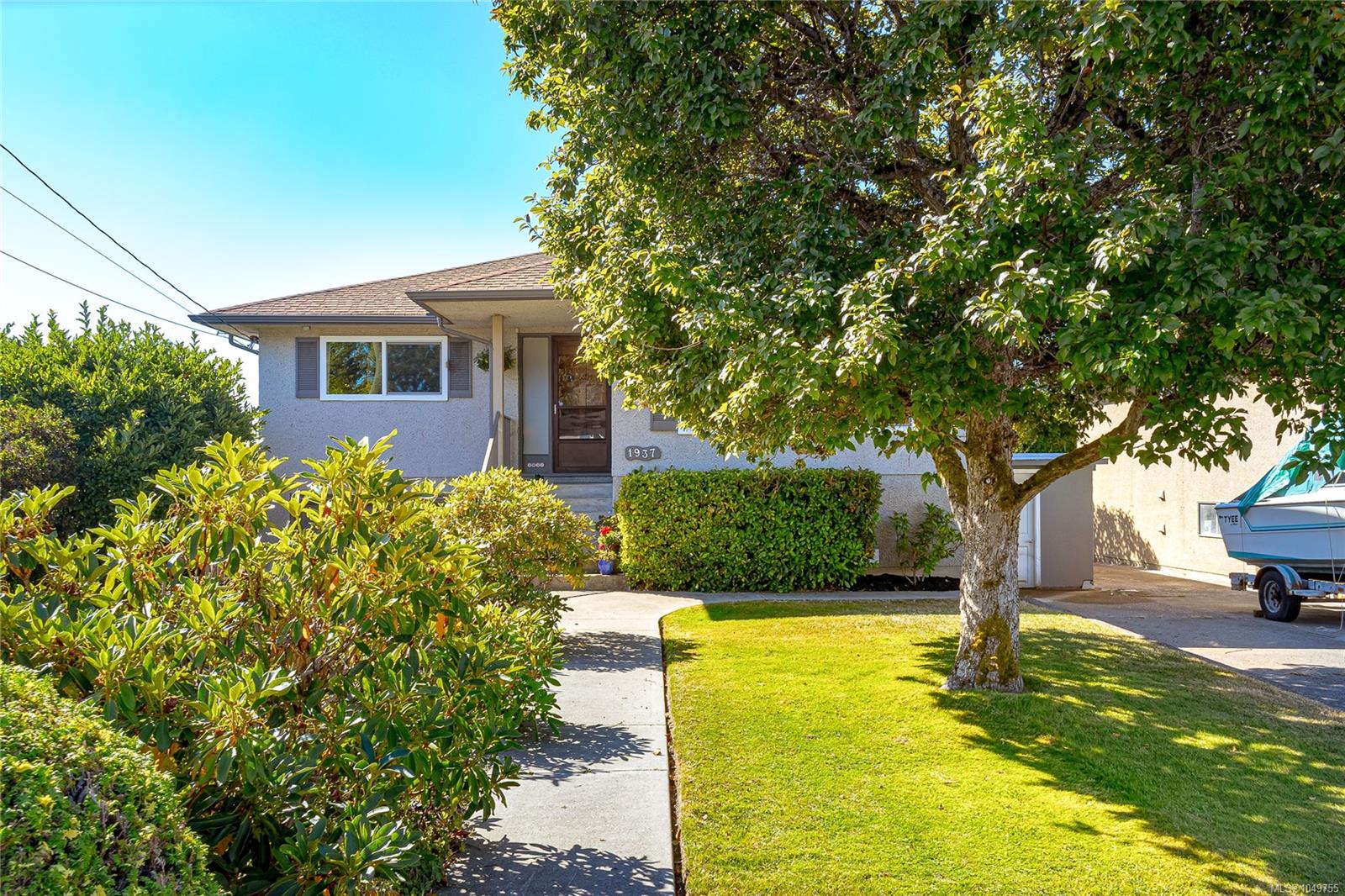 1937 Newton St, Saanich