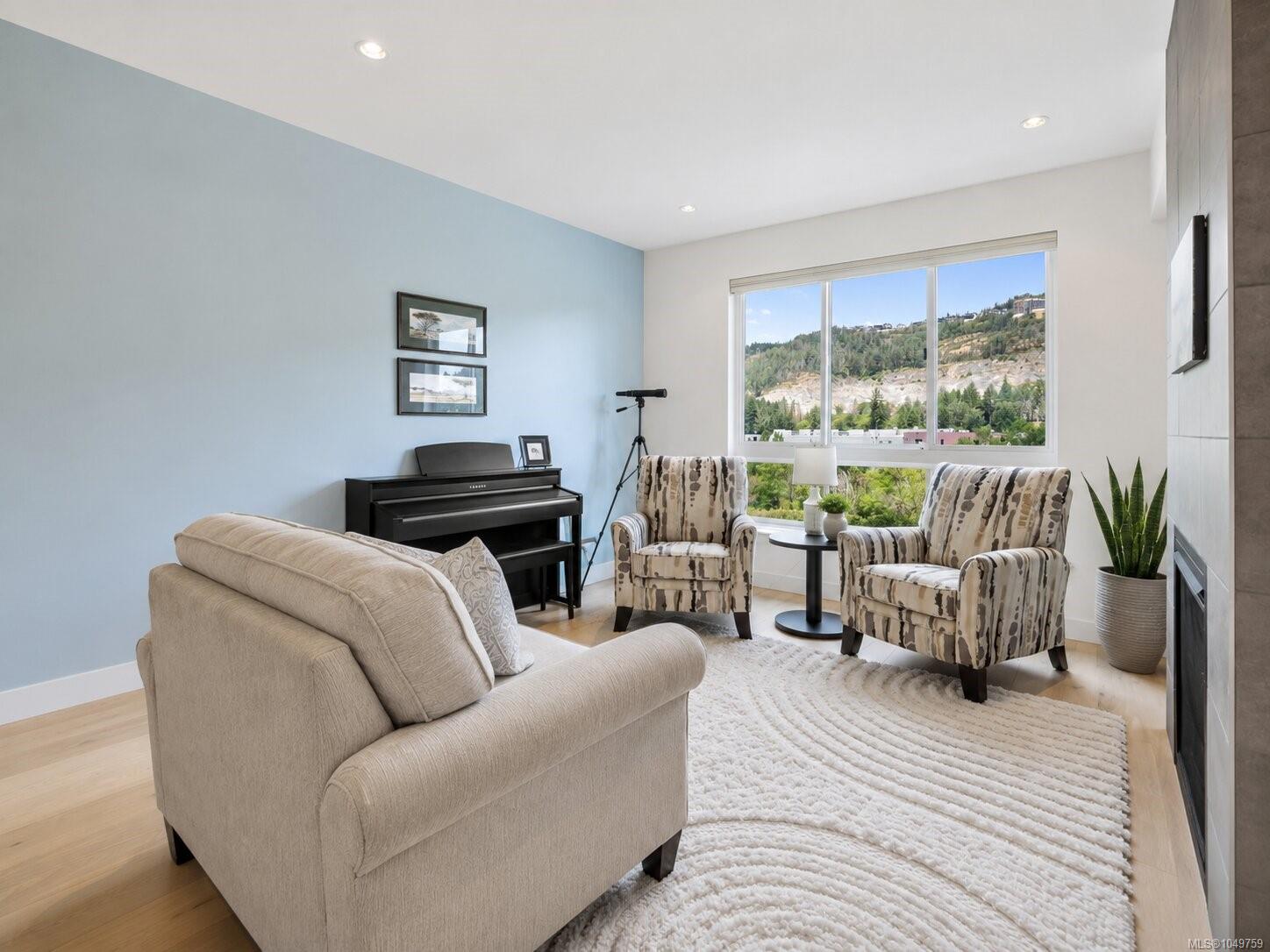 2836 Turnstyle Cres — listing photo 8 of 23