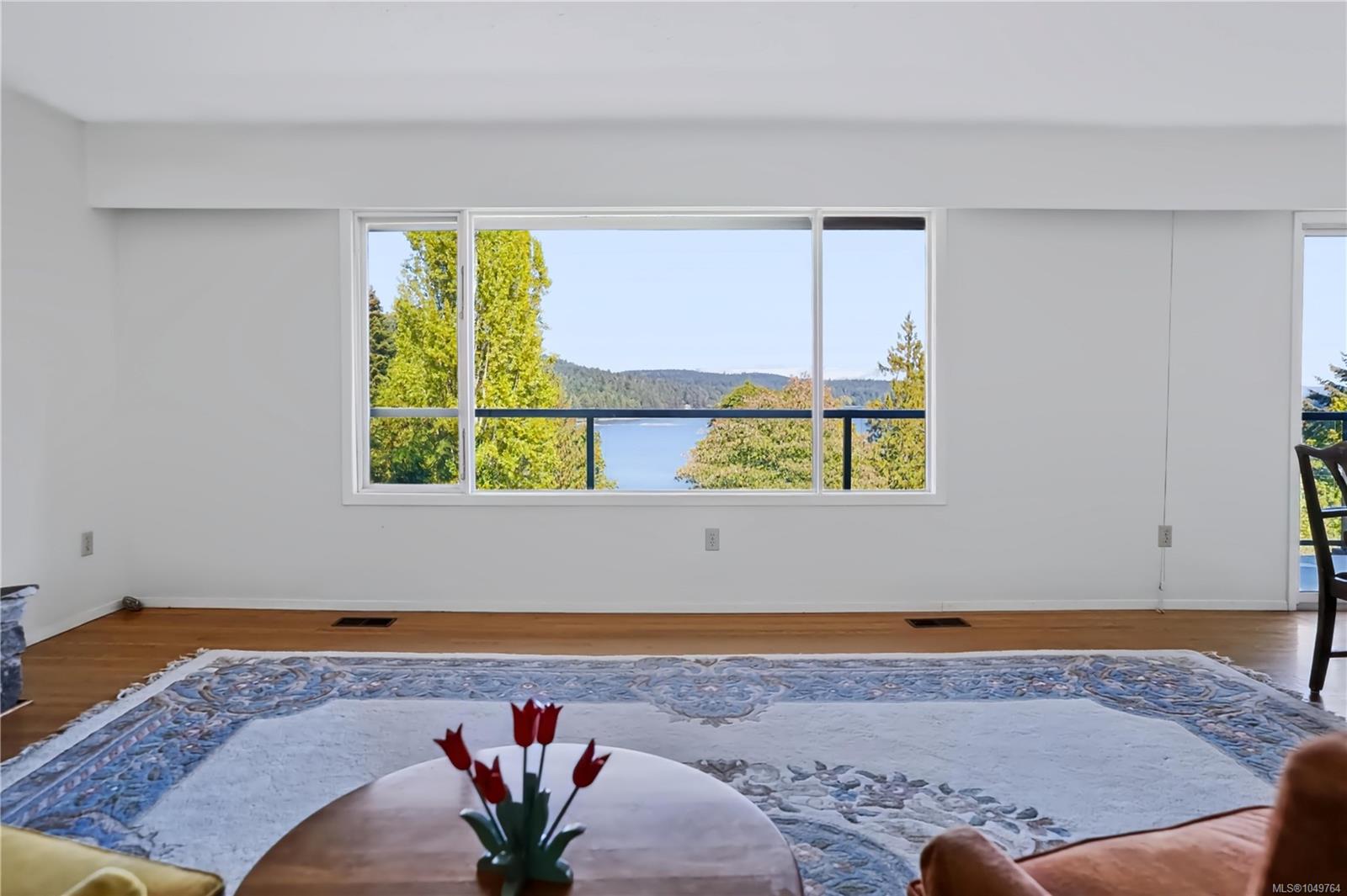 226 roland Rd — listing photo 13 of 84