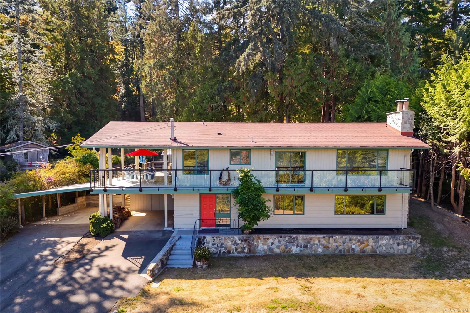 226 roland Rd — listing photo 3 of 84