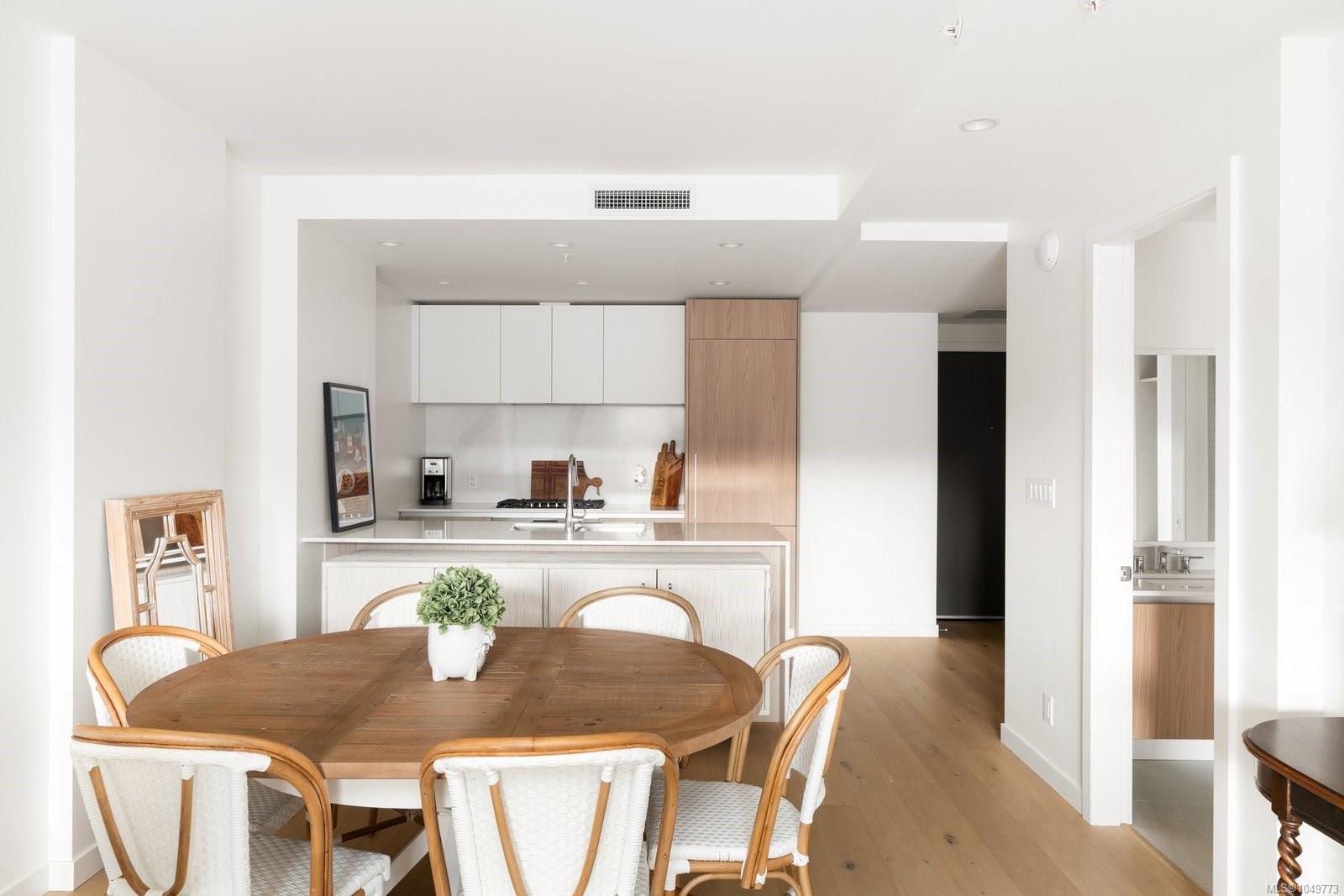 1311-2000 Hannington Rd — listing photo 8 of 46