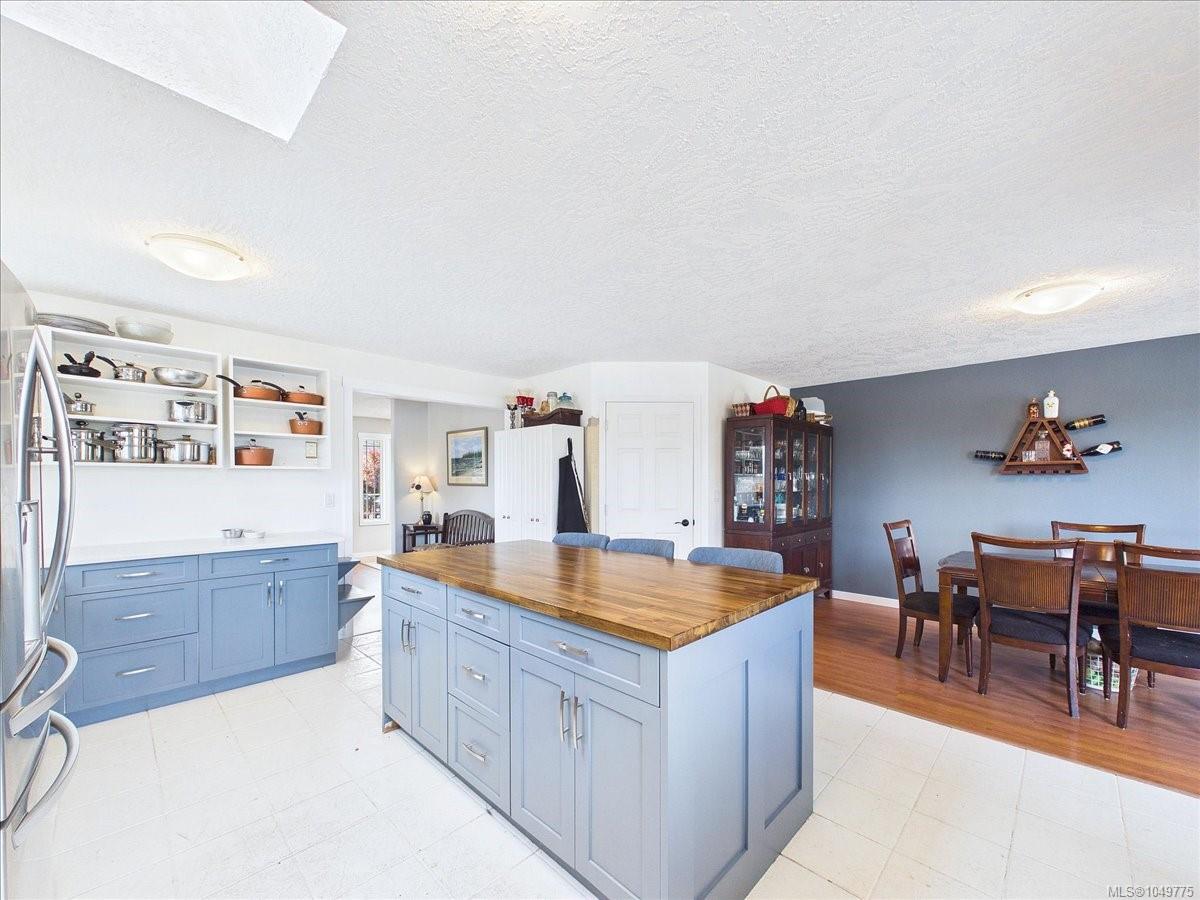6851 Banner Rd — listing photo 14 of 66