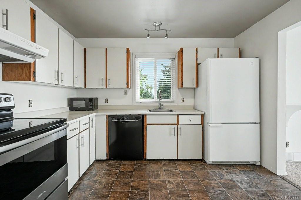 A-3370 Fulton Rd — listing photo 5 of 48