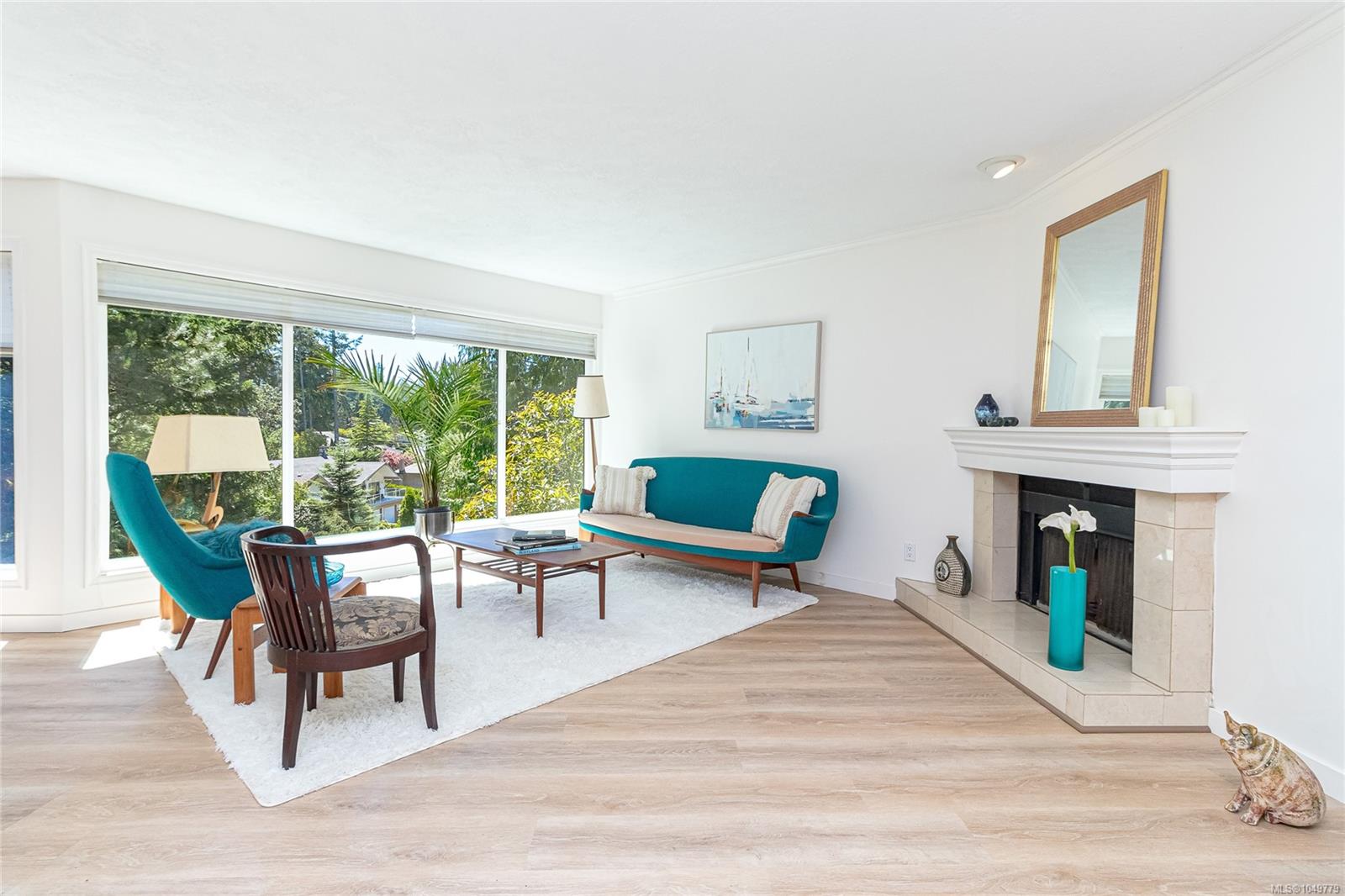 4468 Autumnwood Lane — listing photo 7 of 53