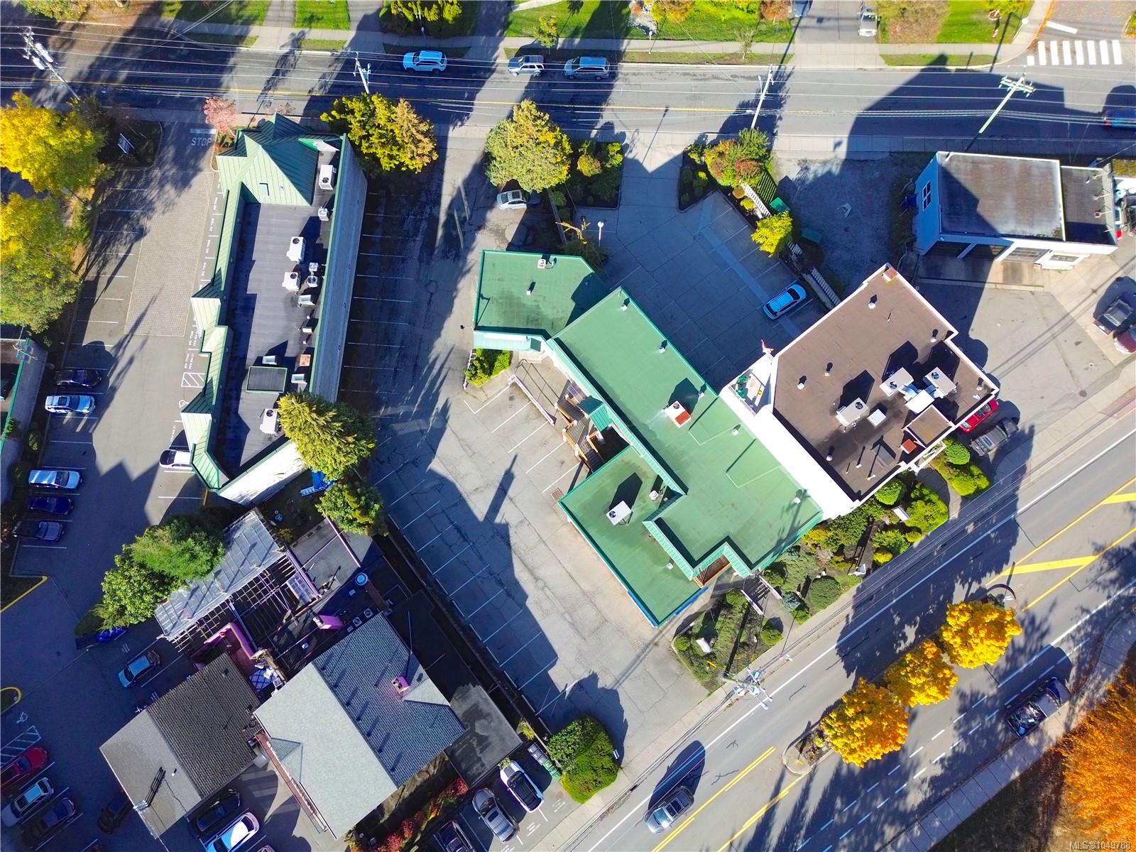 4500 West Saanich Rd — listing photo 7 of 8