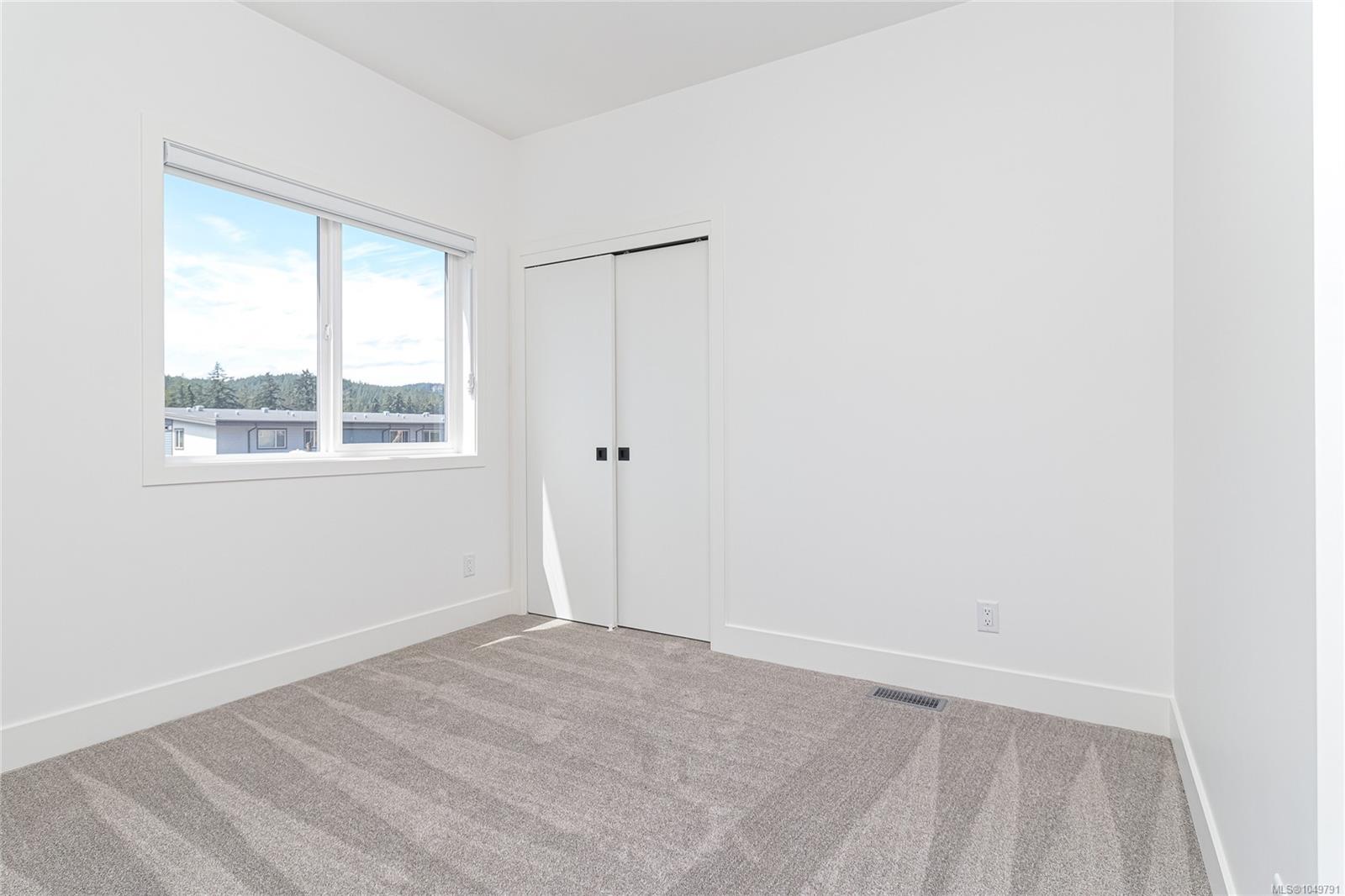 1075 Brown Rd — listing photo 13 of 27