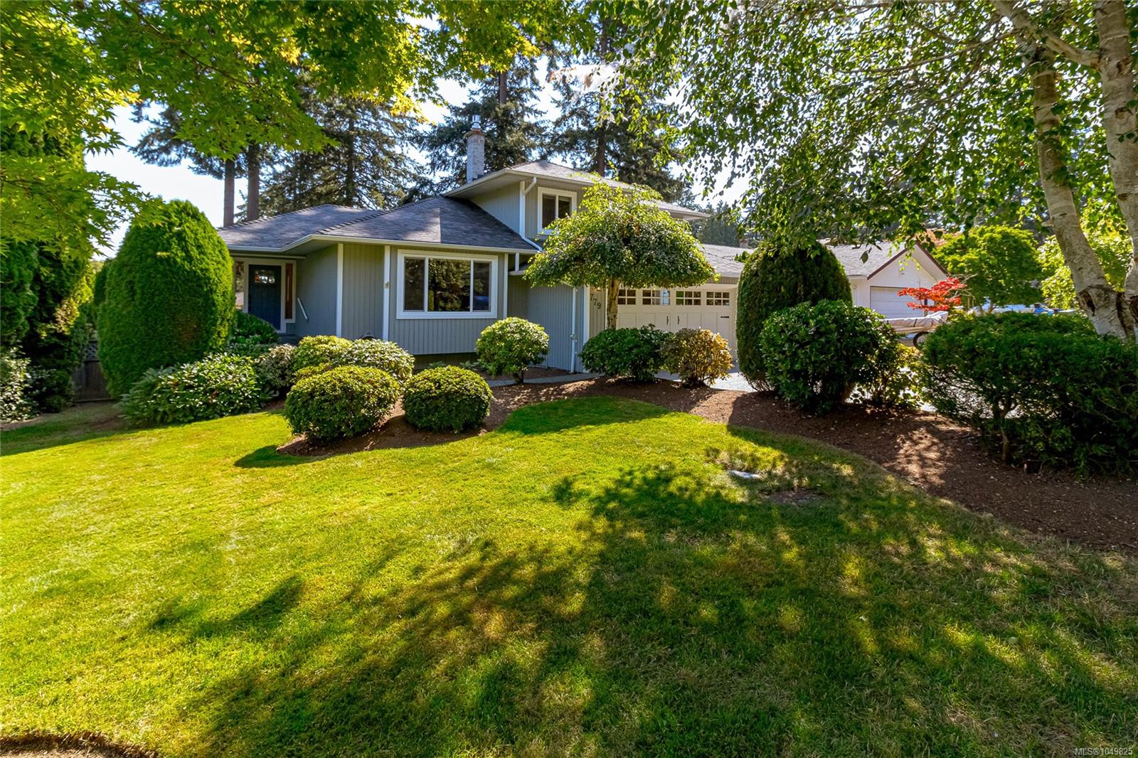 779 Menawood Pl photo 3