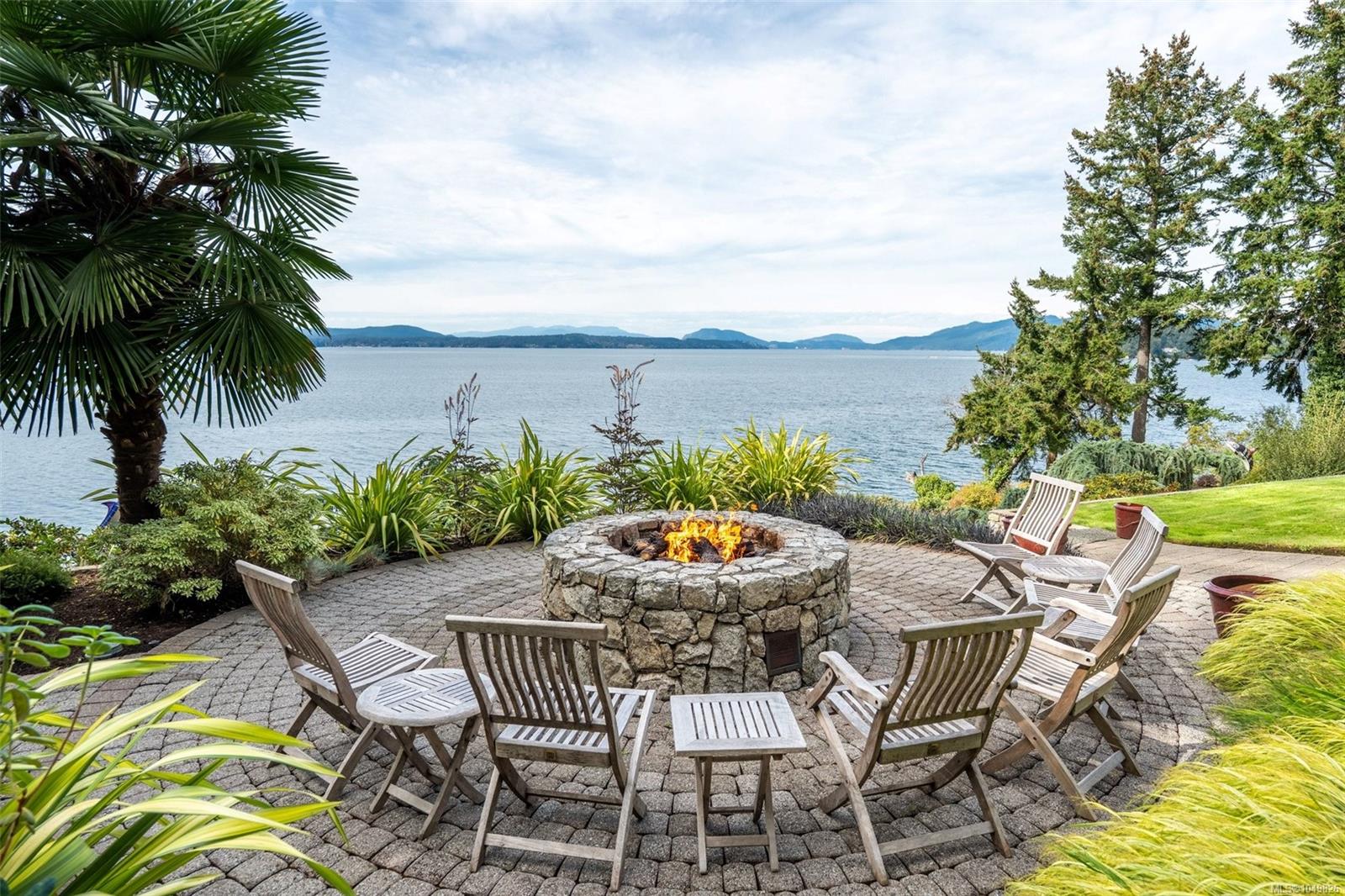 8530 West Saanich Rd — listing photo 13 of 69