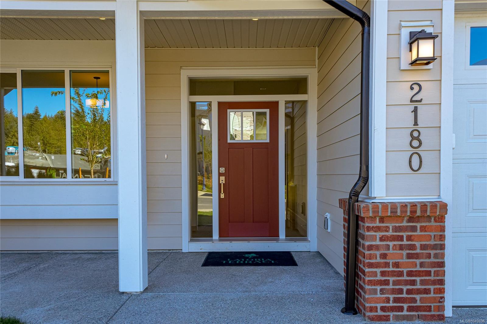 2180 Bellflower Dr — listing photo 4 of 49