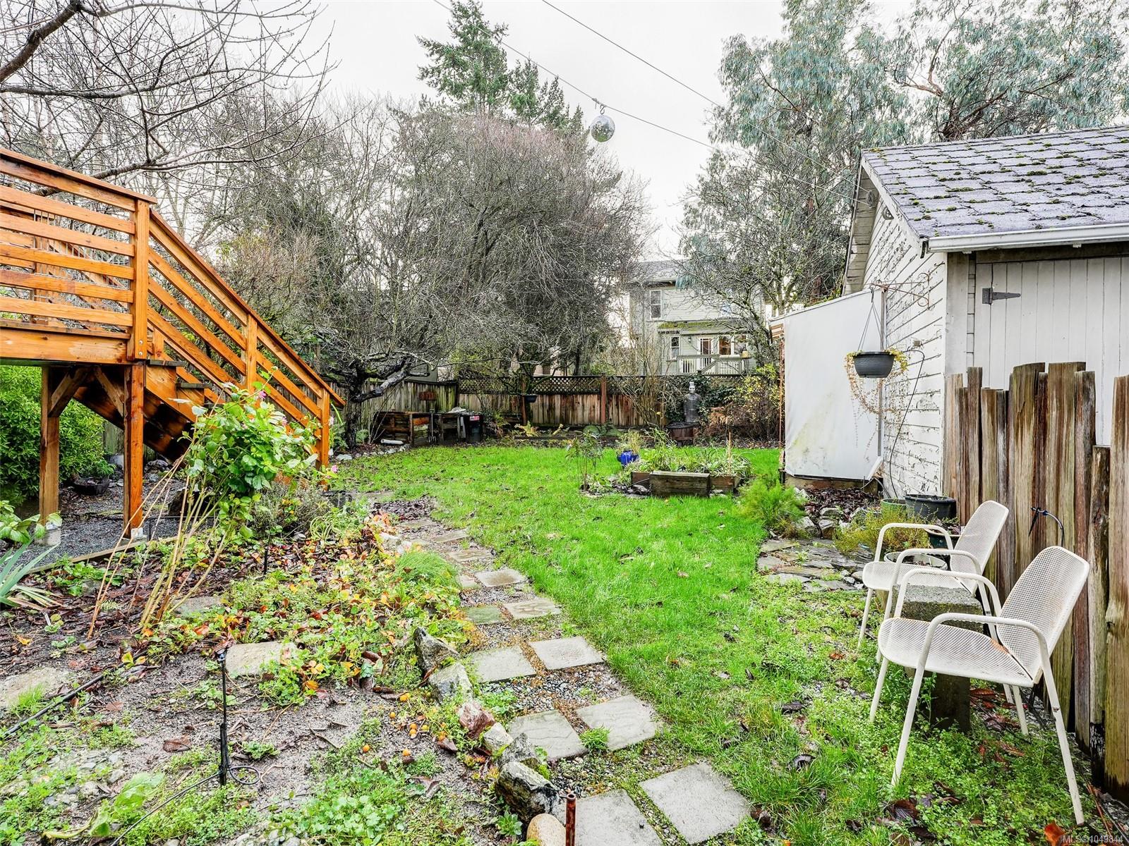 1029 Queens Ave — listing photo 13 of 40