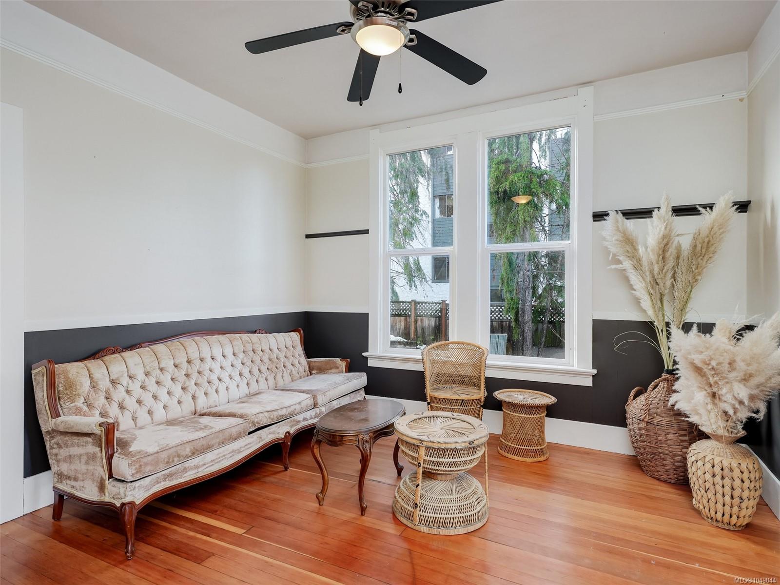 1029 Queens Ave — listing photo 5 of 40