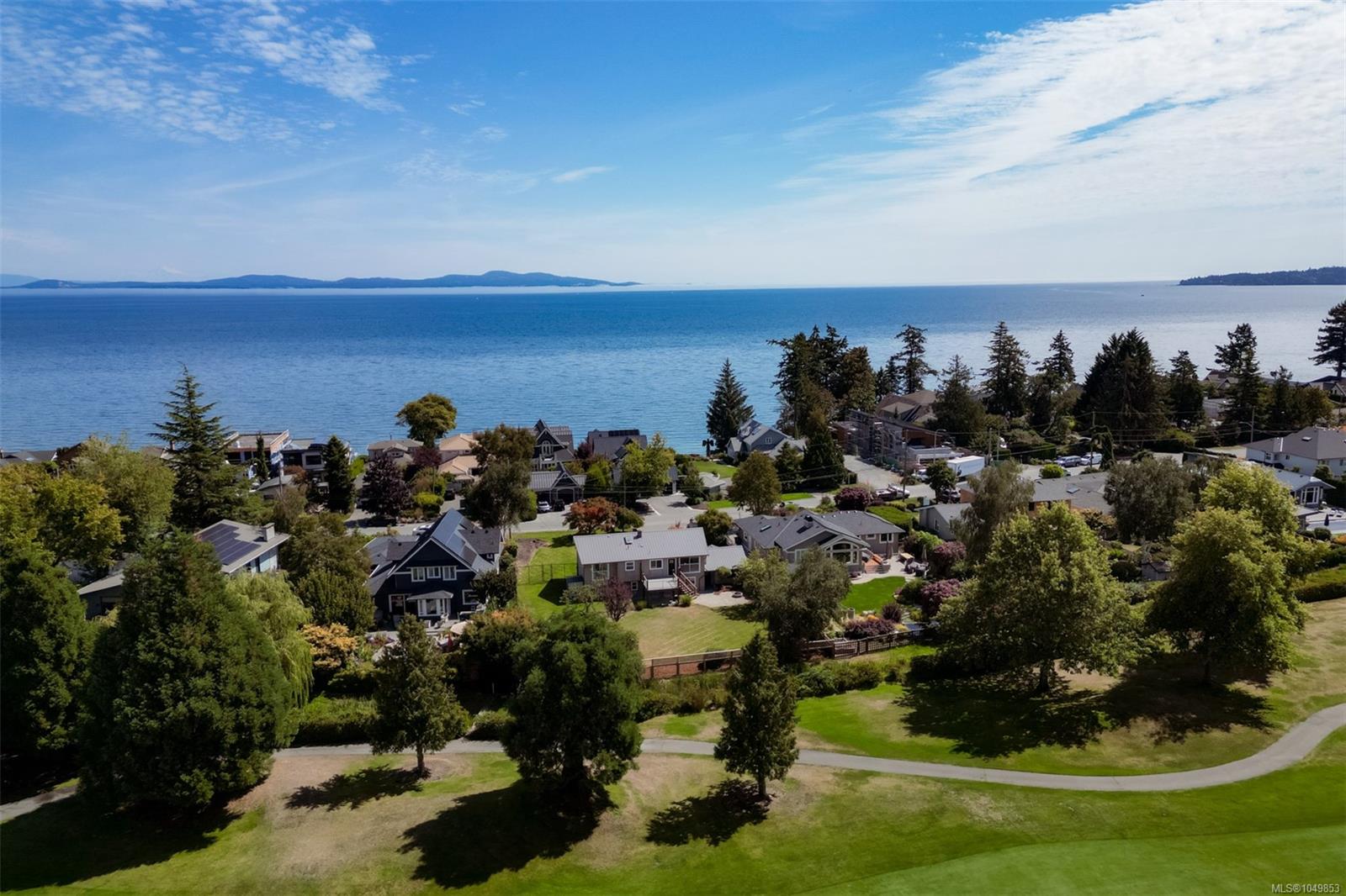 5348 Parker Ave — listing photo 3 of 84