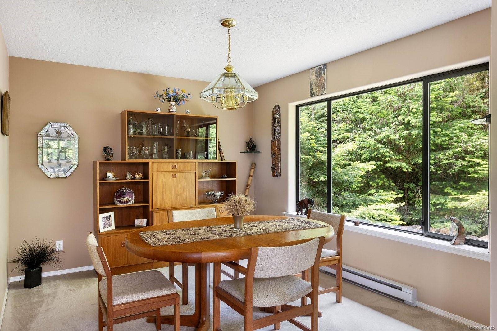 7084 Willis Point Rd — listing photo 14 of 35