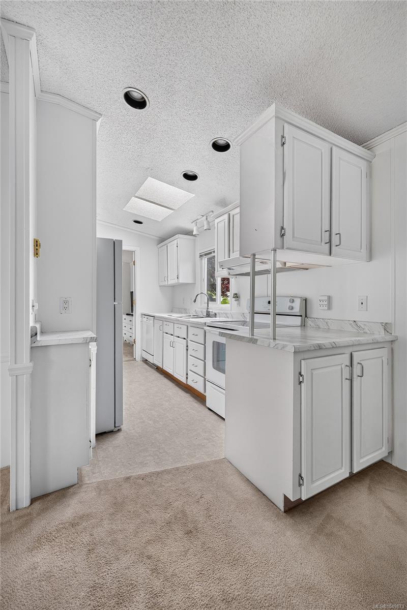 88-7583 Central Saanich Rd — listing photo 14 of 28