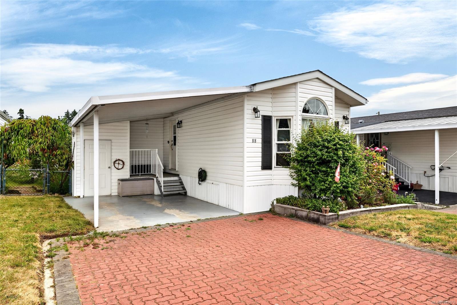 88-7583 Central Saanich Rd — listing photo 3 of 28