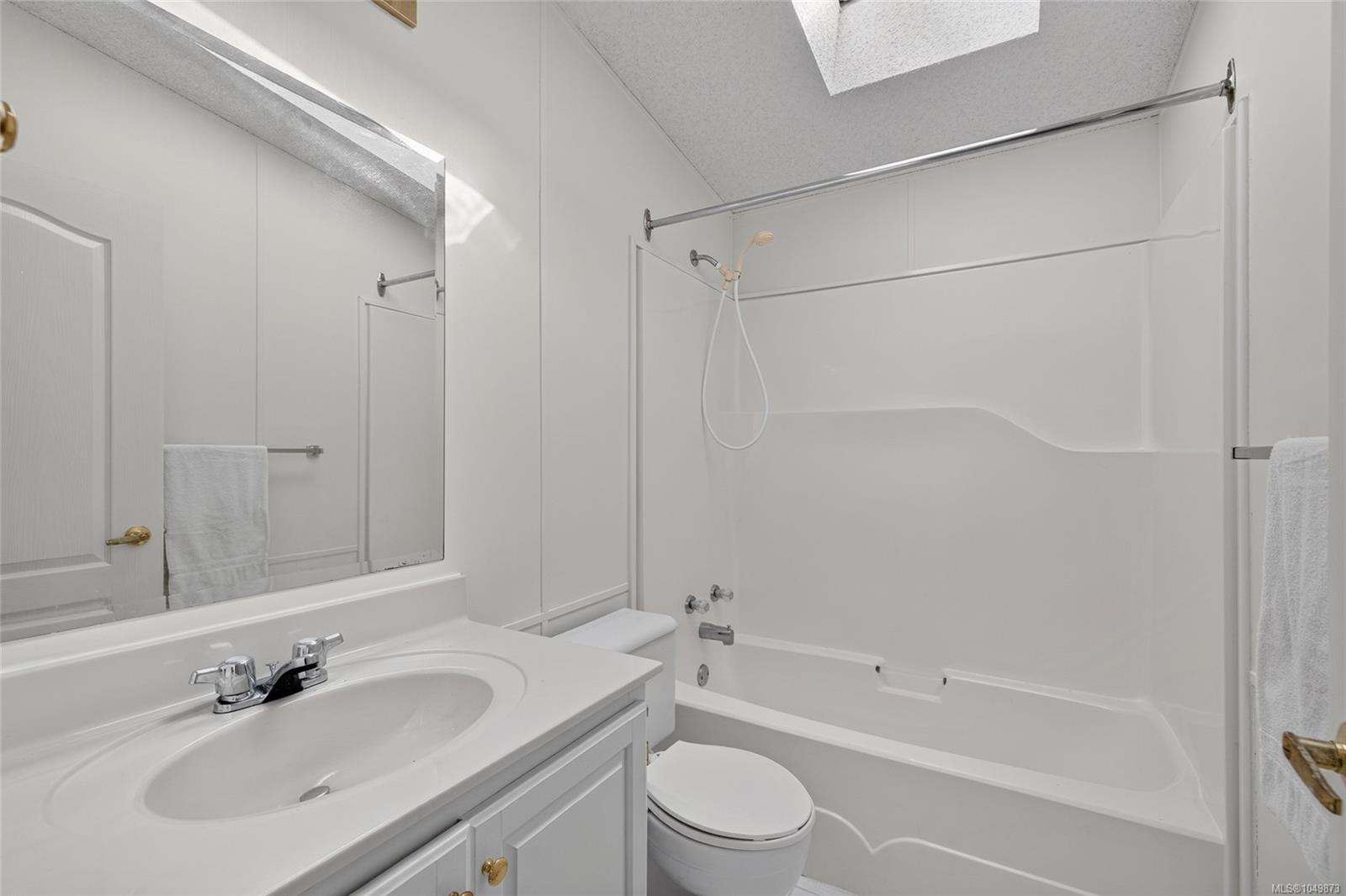 88-7583 Central Saanich Rd — listing photo 9 of 28