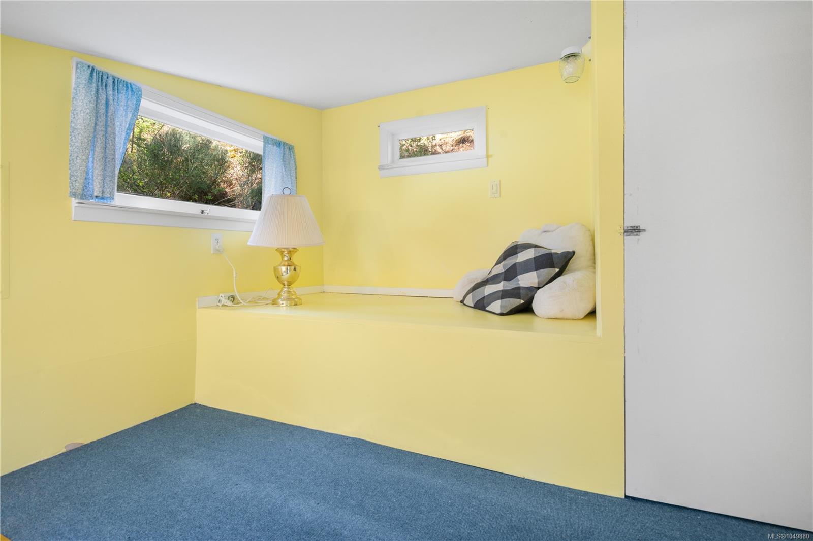 310 Bessborough Ave — listing photo 13 of 41