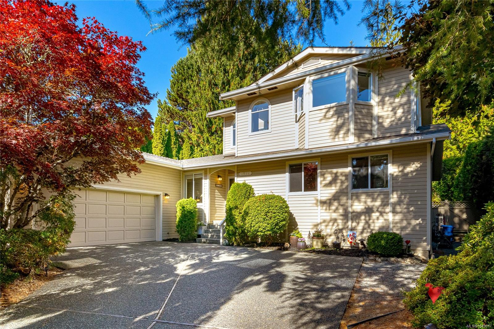 8571 Kingcome Cres photo 3