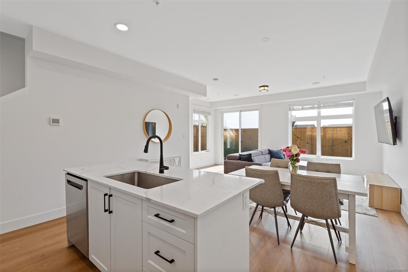 60-255 Caspian Dr — listing photo 14 of 38