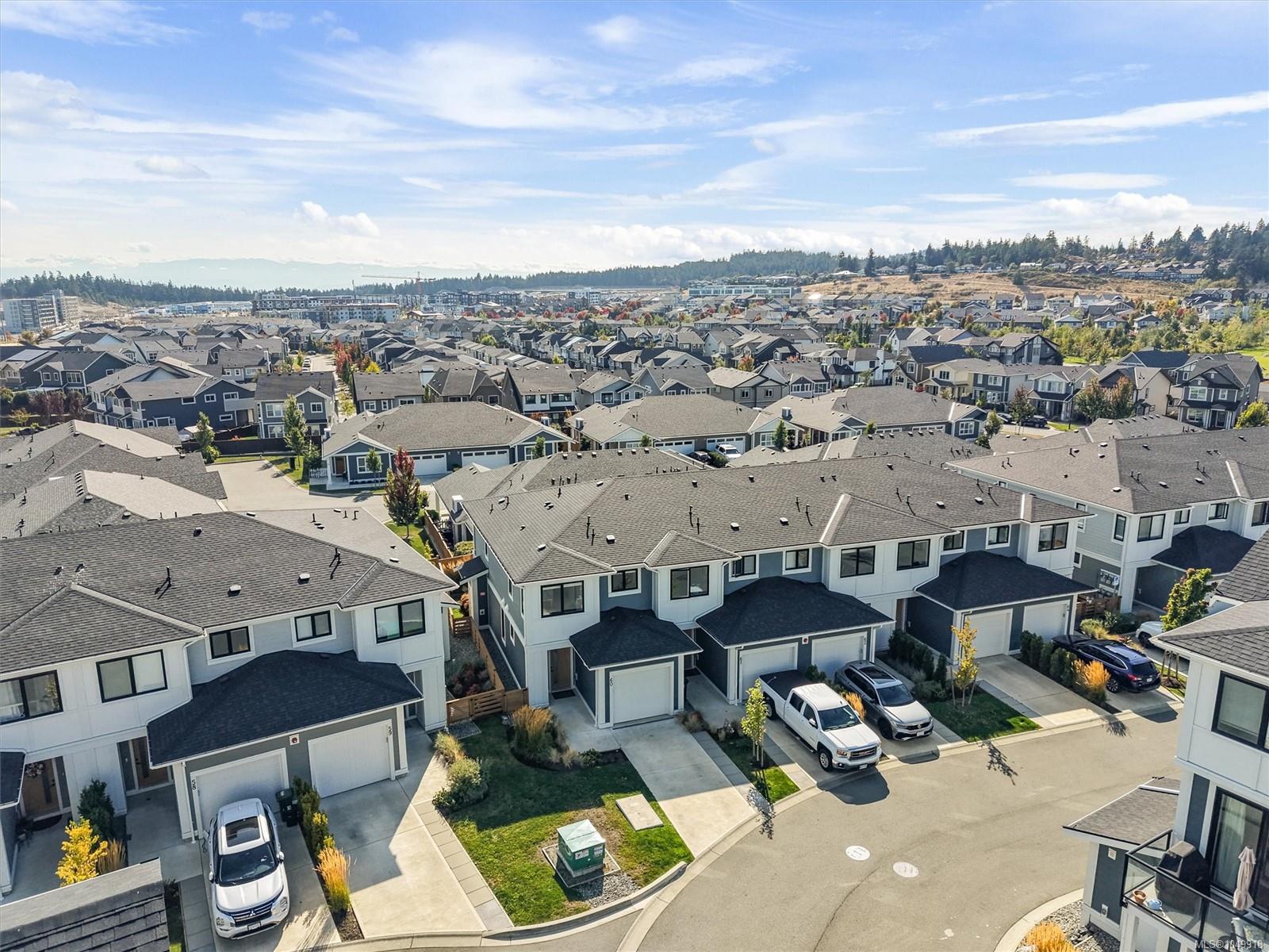 60-255 Caspian Dr photo 3