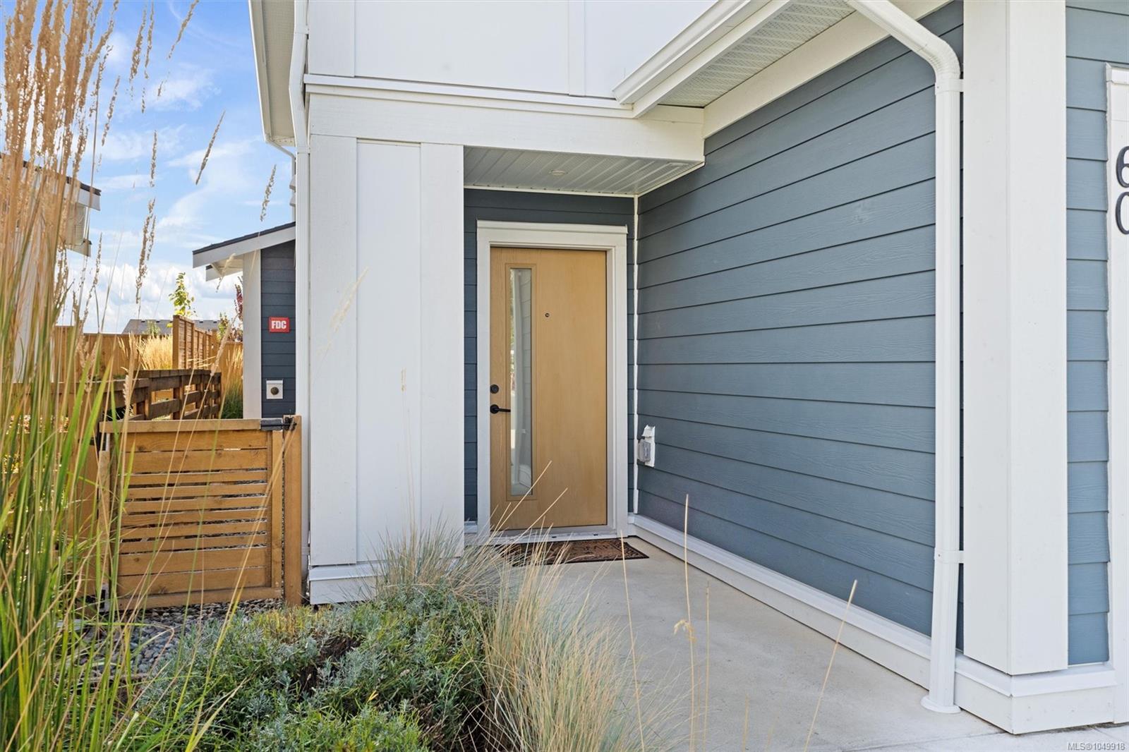 60-255 Caspian Dr — listing photo 8 of 38