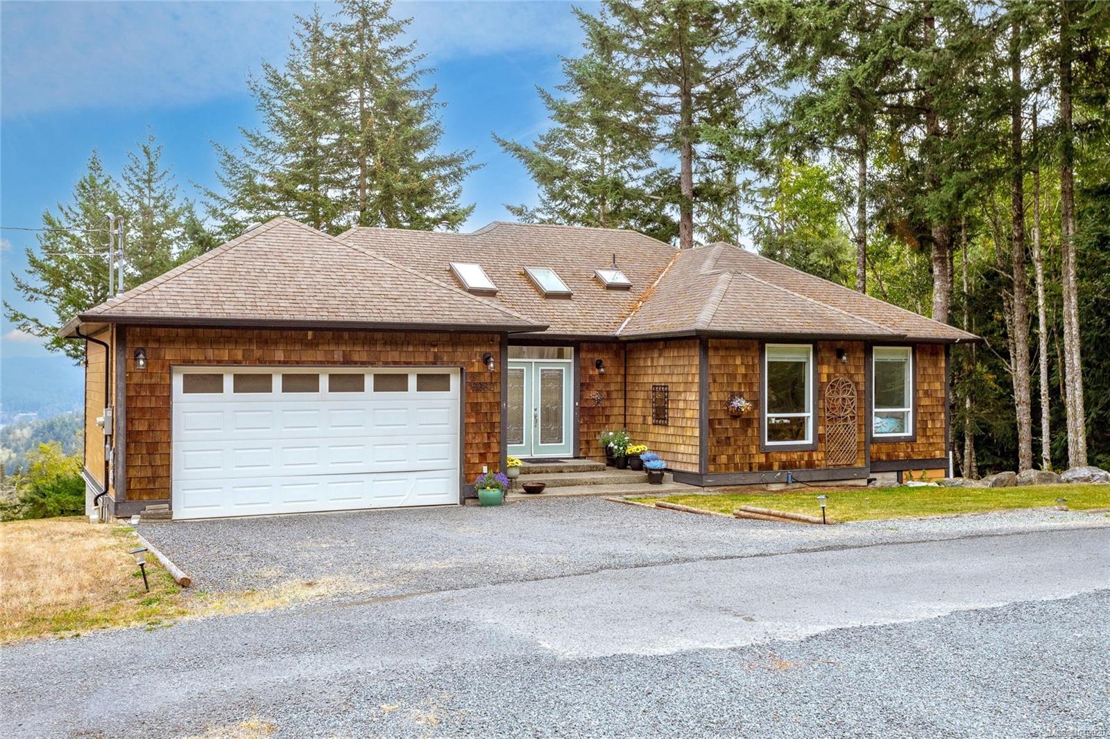 6082 Copper View Lane — listing photo 4 of 60